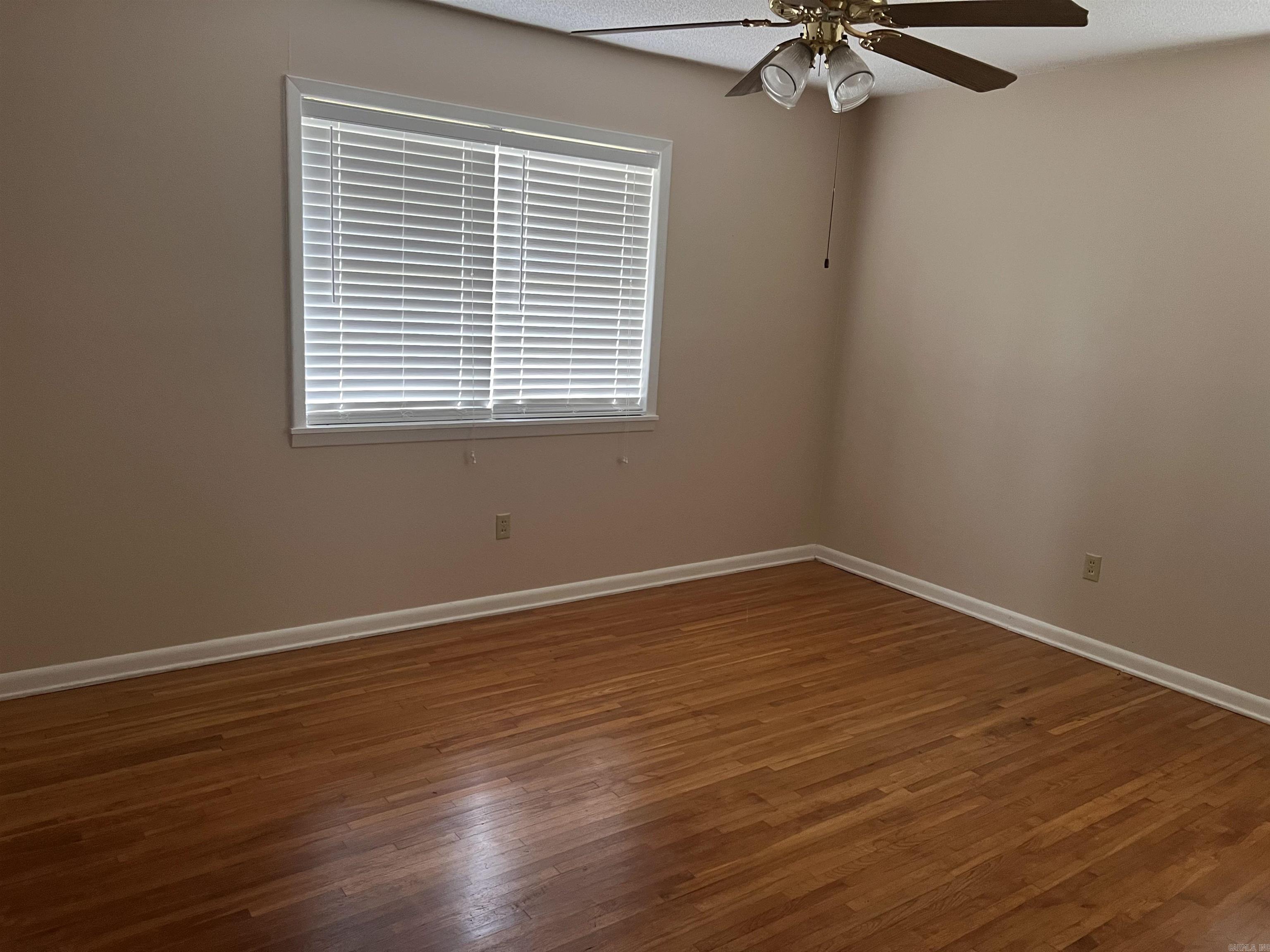 OLIVER NEWELL - Residential