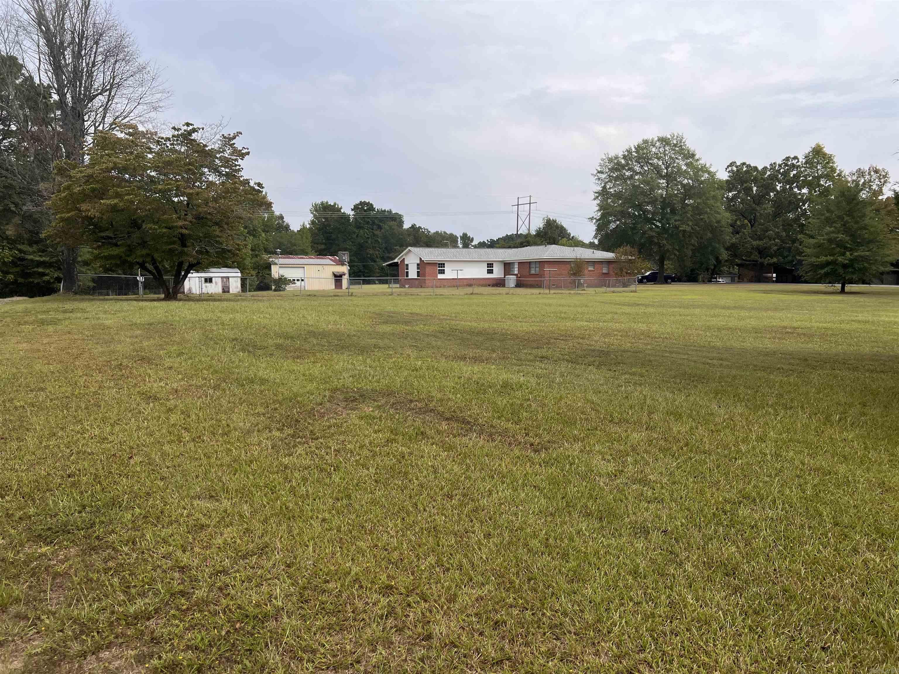 OLIVER NEWELL - Residential