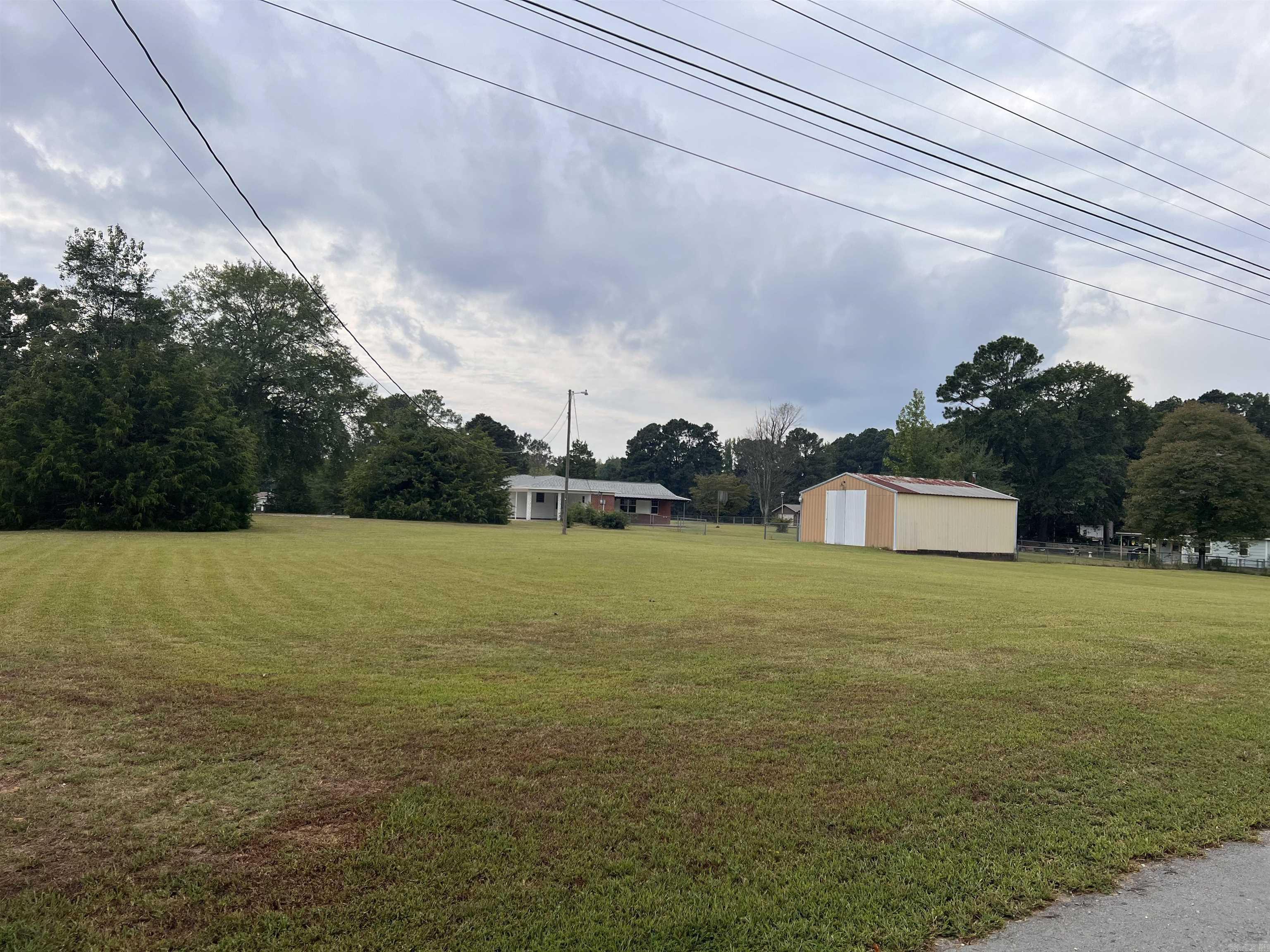 OLIVER NEWELL - Residential