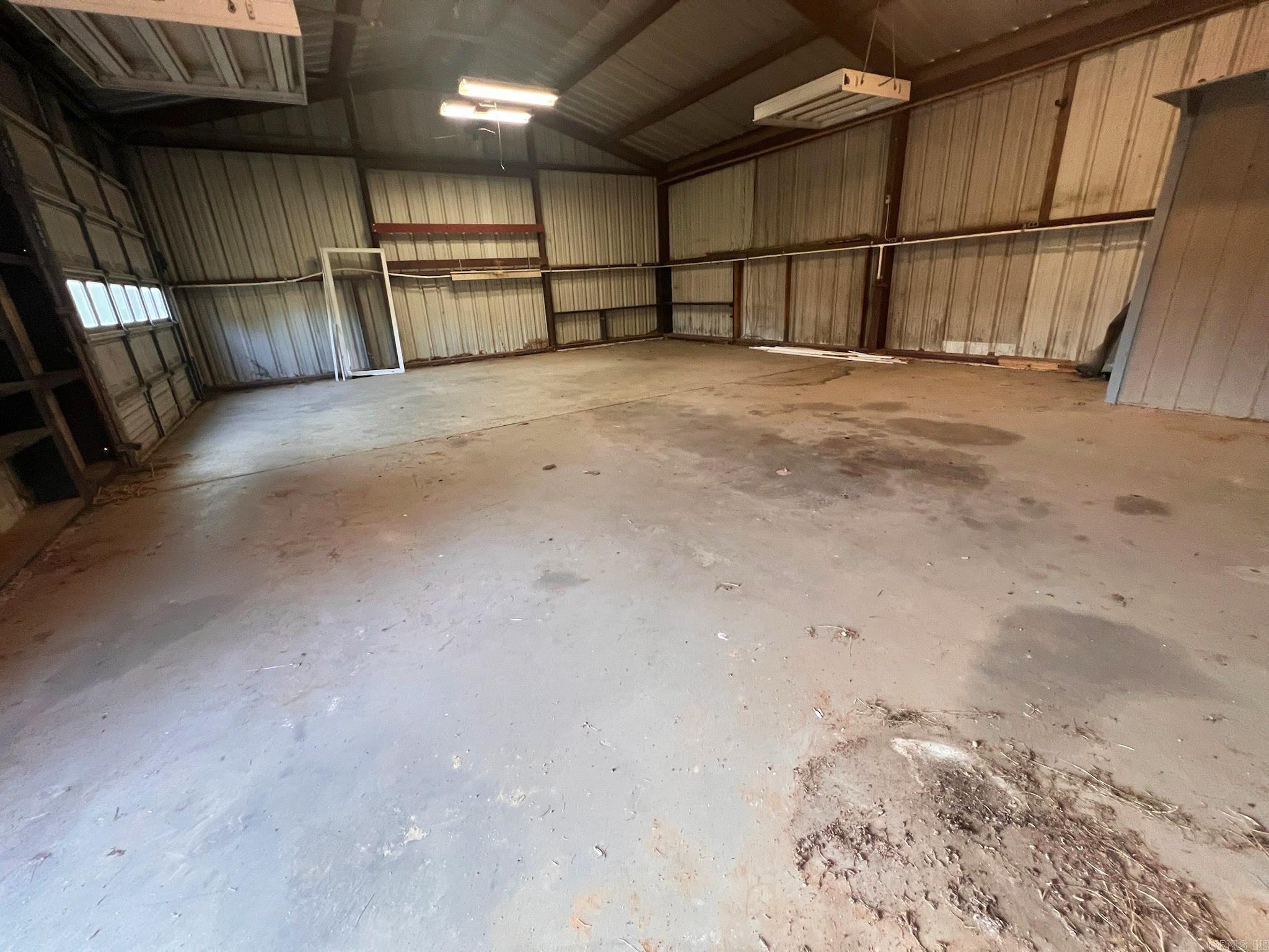 OLIVER NEWELL - Residential