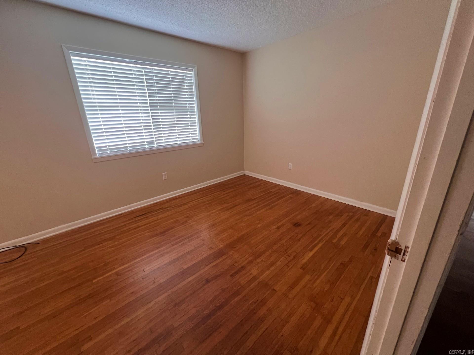 OLIVER NEWELL - Residential