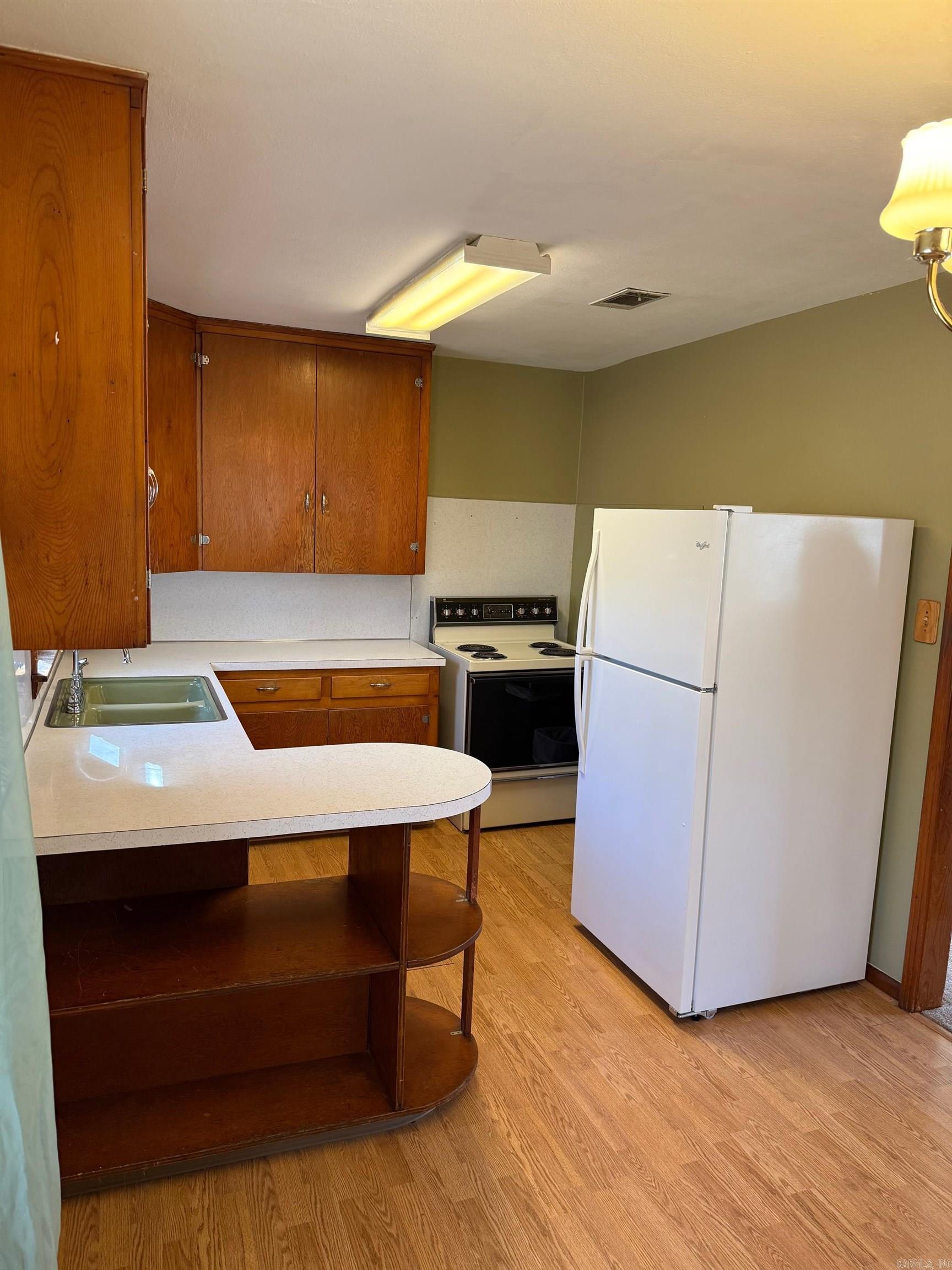 BARROW JOHN - Residential