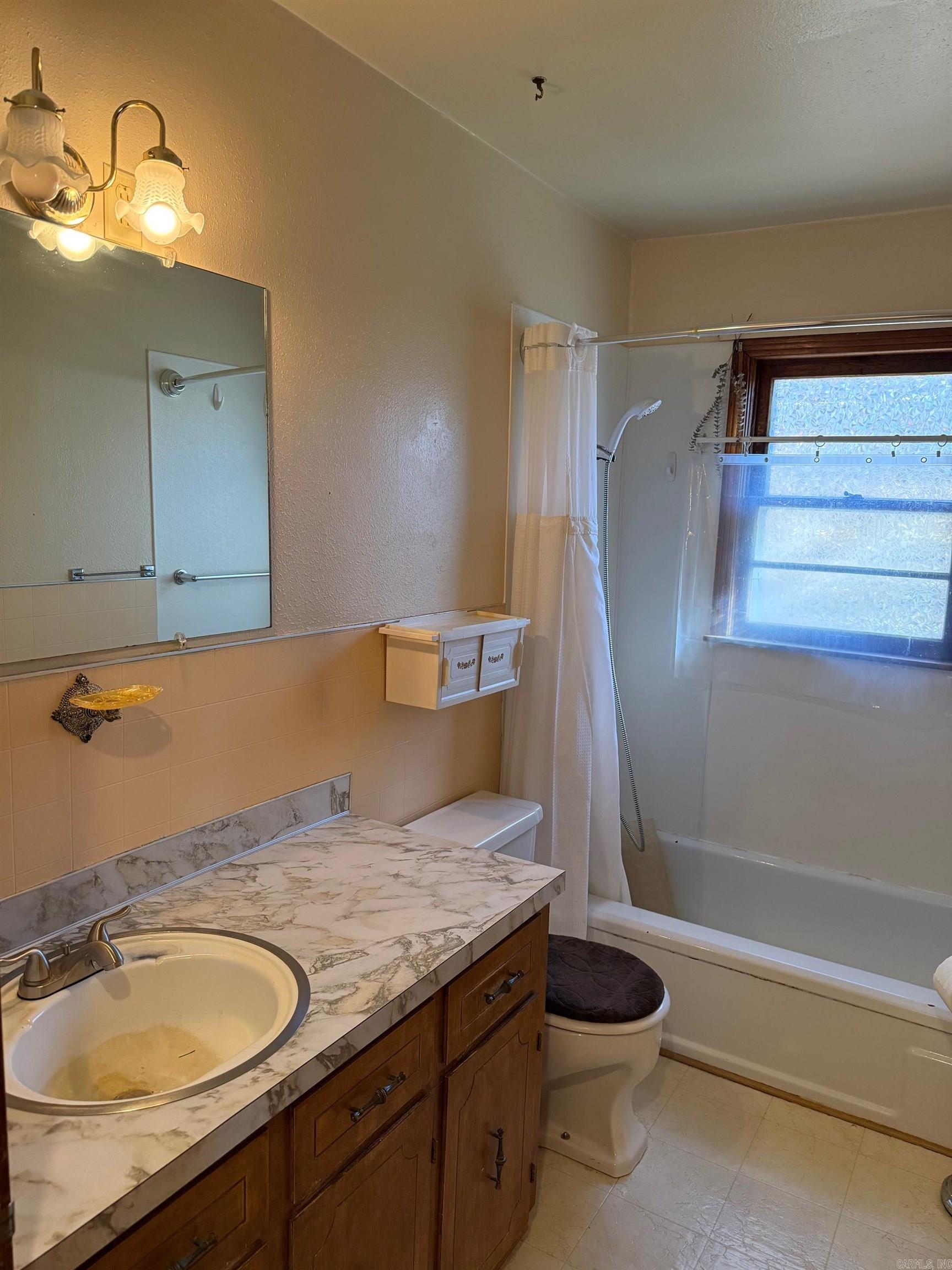 BARROW JOHN - Residential