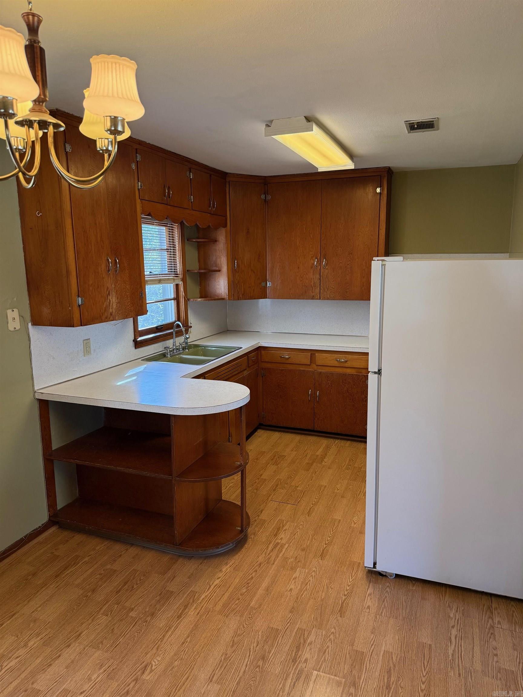 BARROW JOHN - Residential