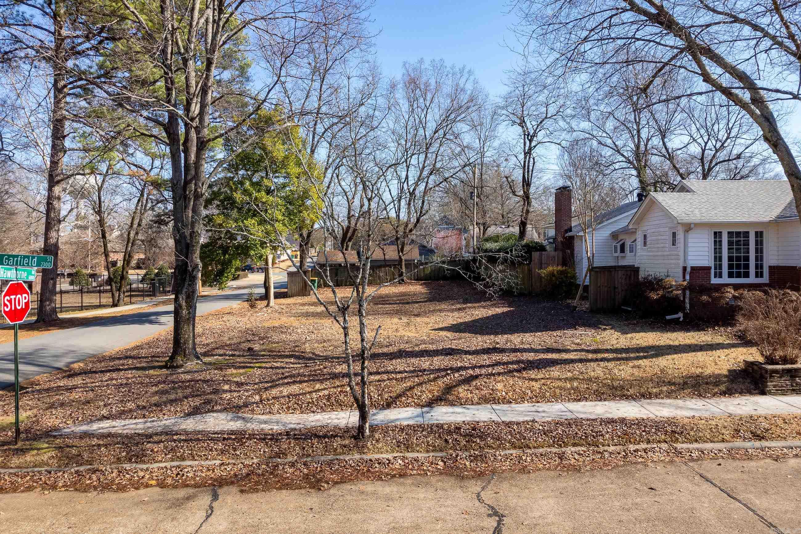 Beautiful corner level lot, already cleared and ready to build! Exceptional value and fabulous opportunity to build your dream home! Spectacular location on beautiful street, corner of Hawthorne and Garfield. Close walking distance to all of the Heights shopping and fine dining! Do not miss.