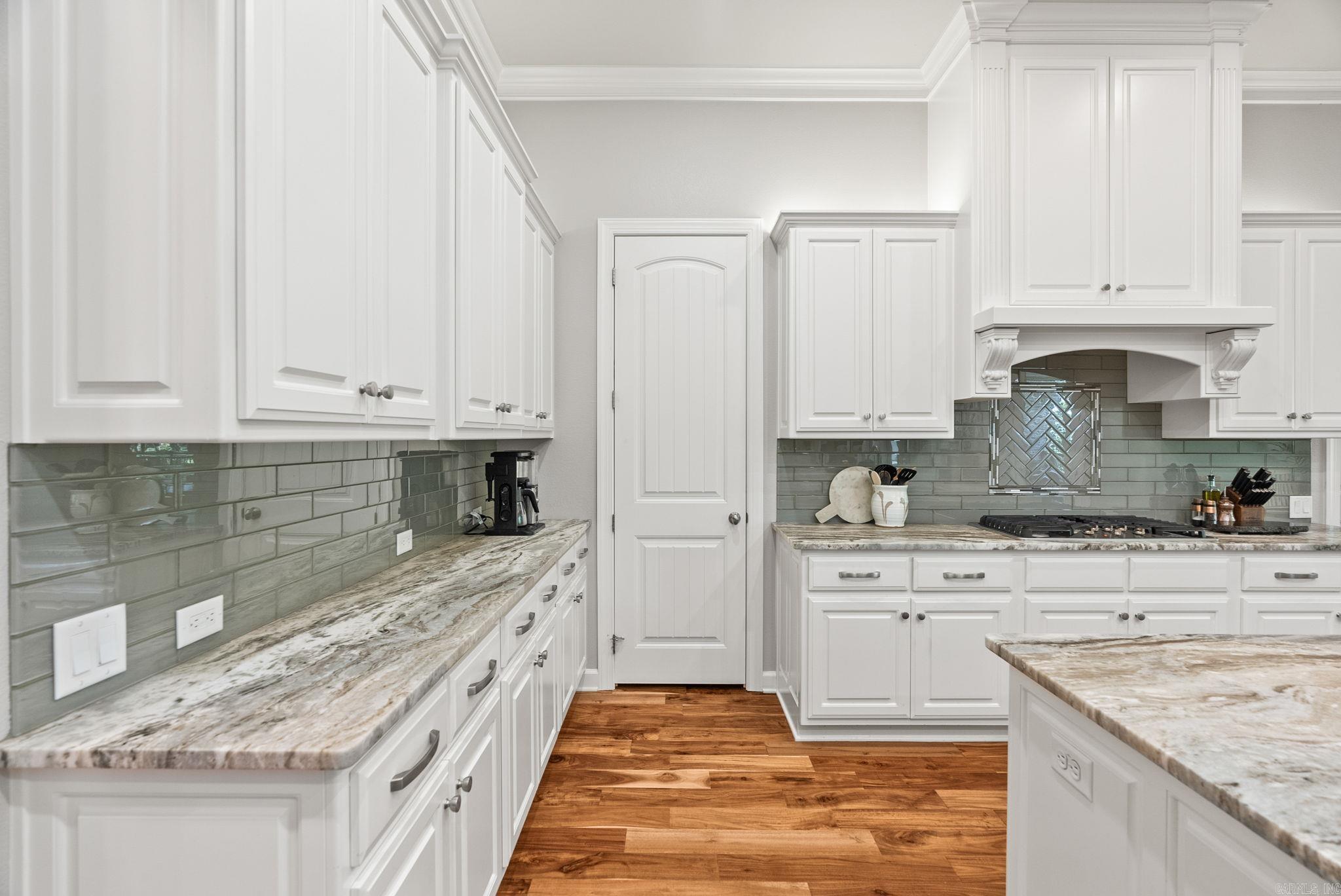 WOODLANDS EDGE - Residential