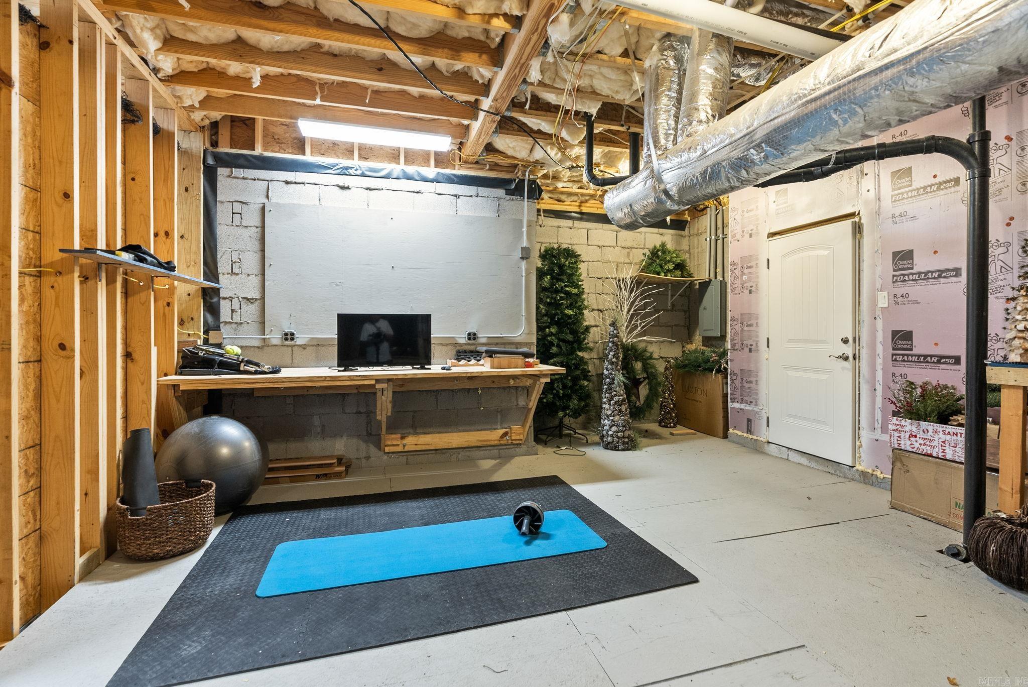 WOODLANDS EDGE - Residential