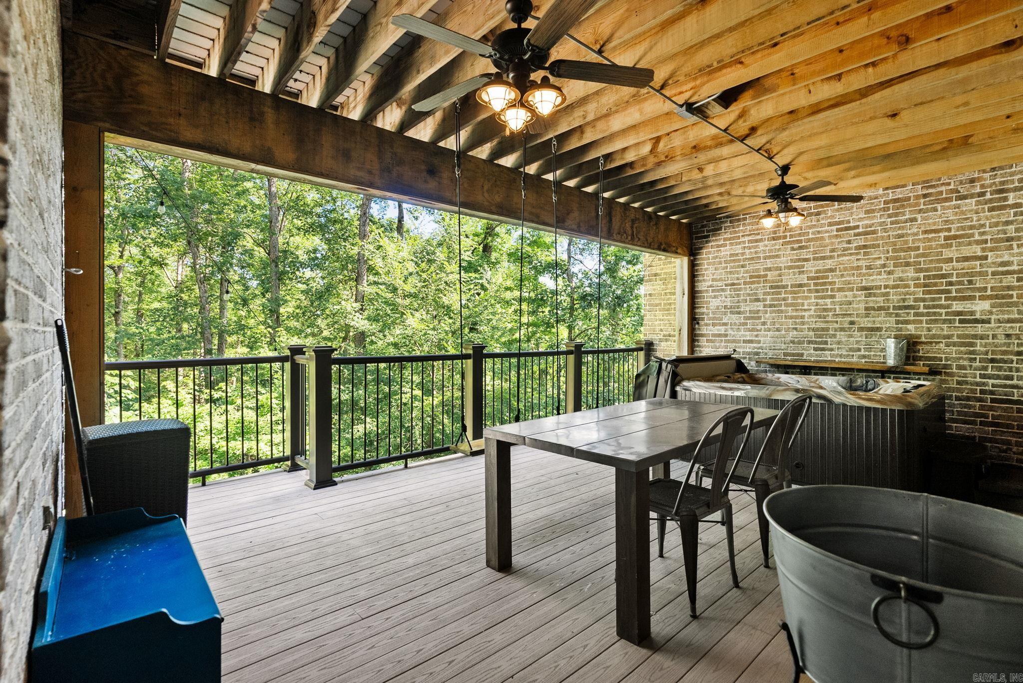 WOODLANDS EDGE - Residential