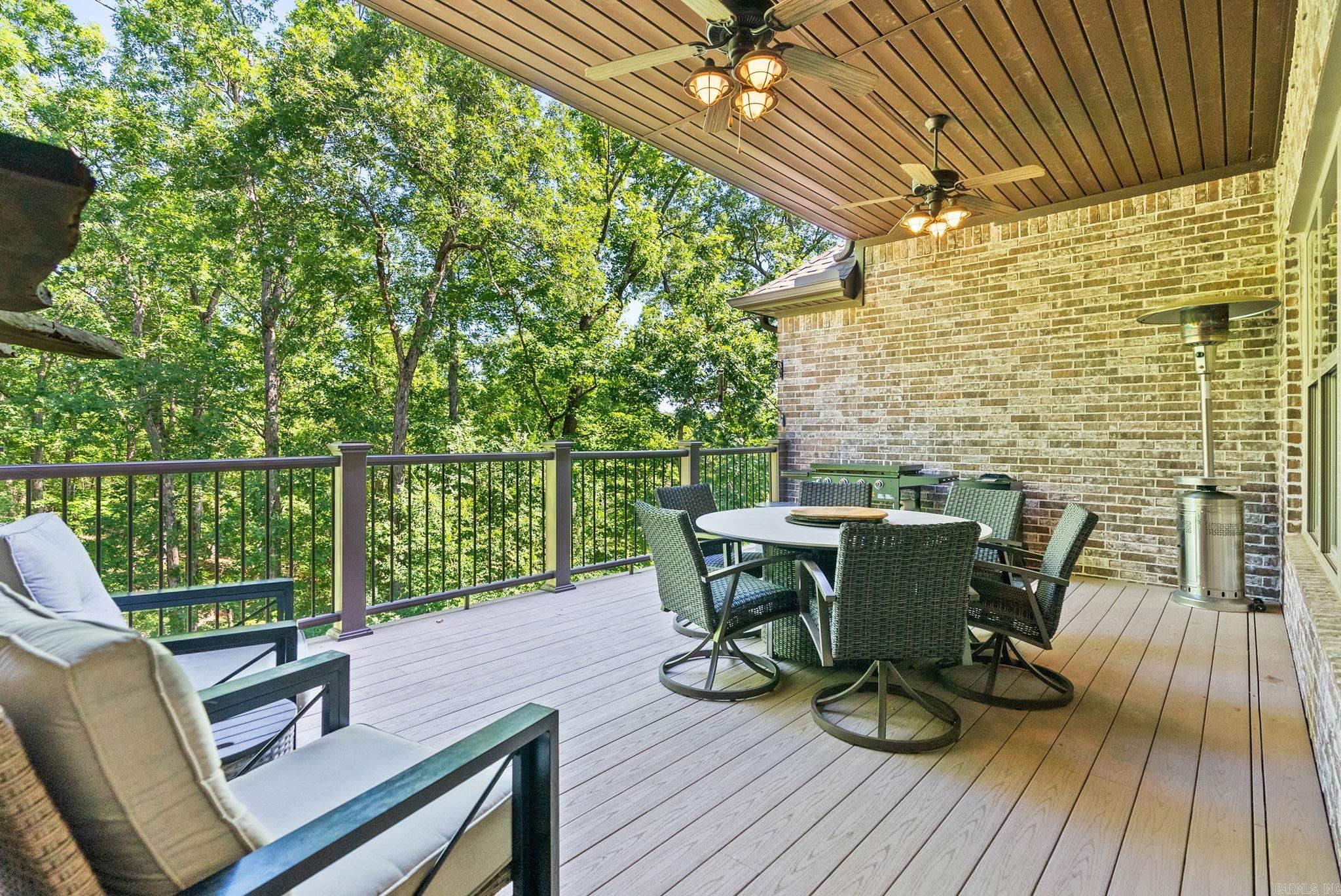 WOODLANDS EDGE - Residential