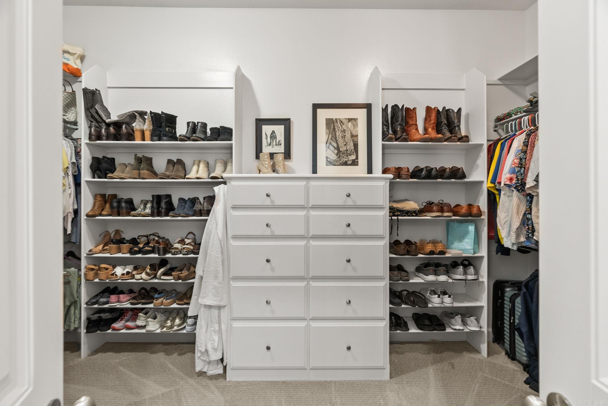 WOODLANDS EDGE - Residential