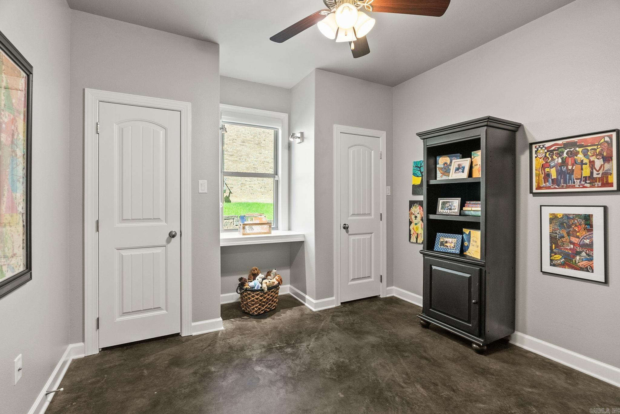 WOODLANDS EDGE - Residential