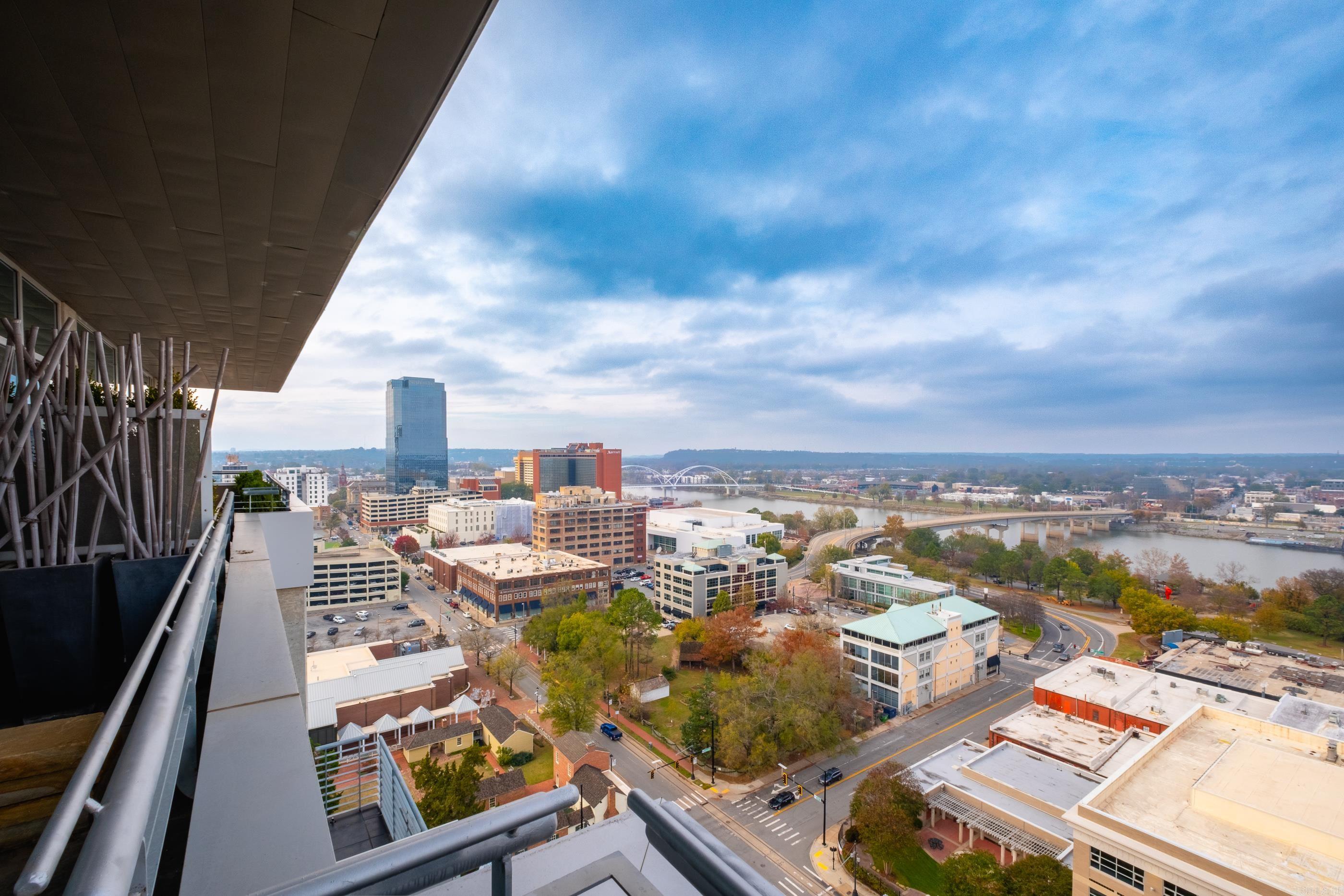 300 THIRD HPR - Residential