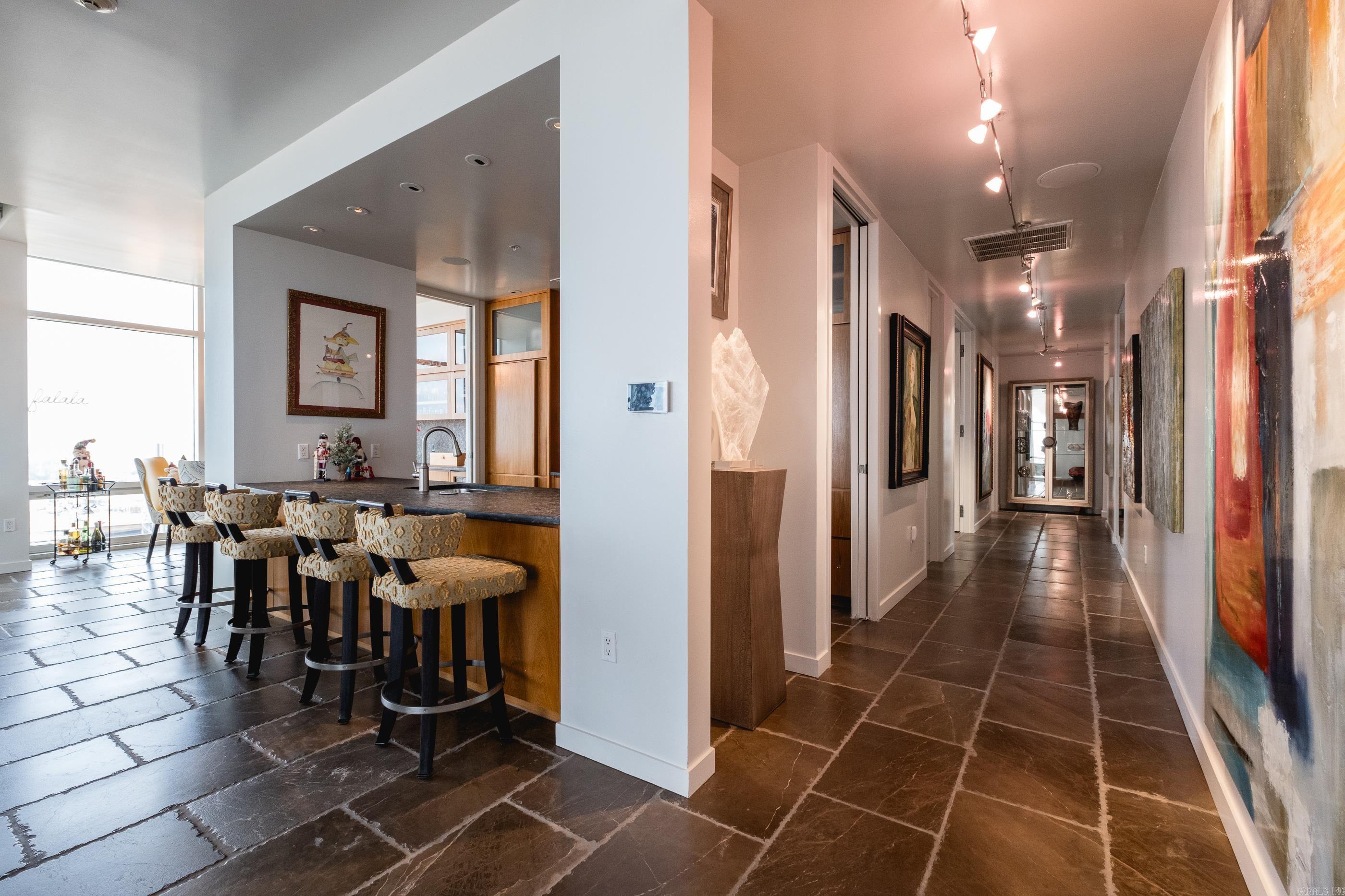 300 THIRD HPR - Residential