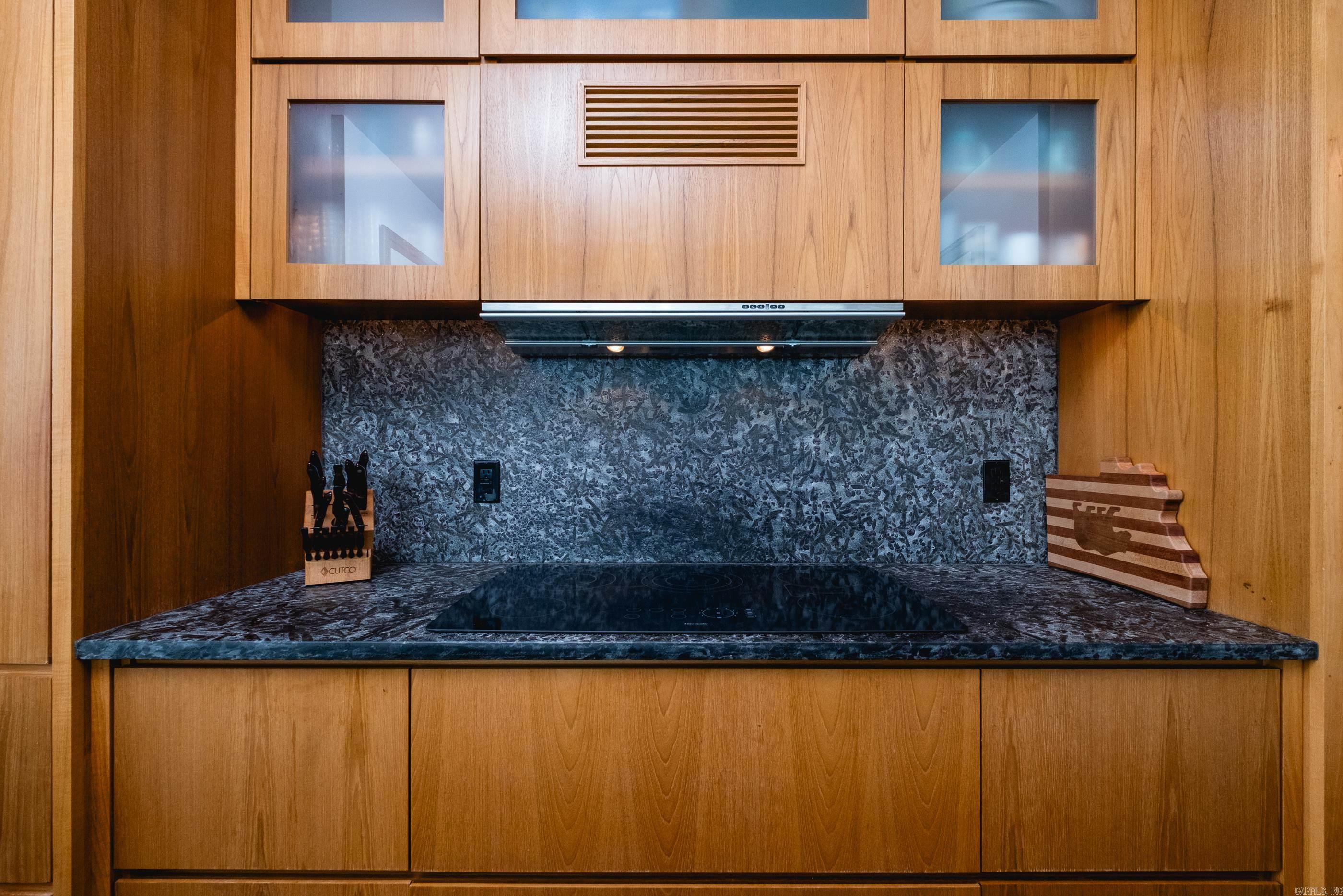 300 THIRD HPR - Residential