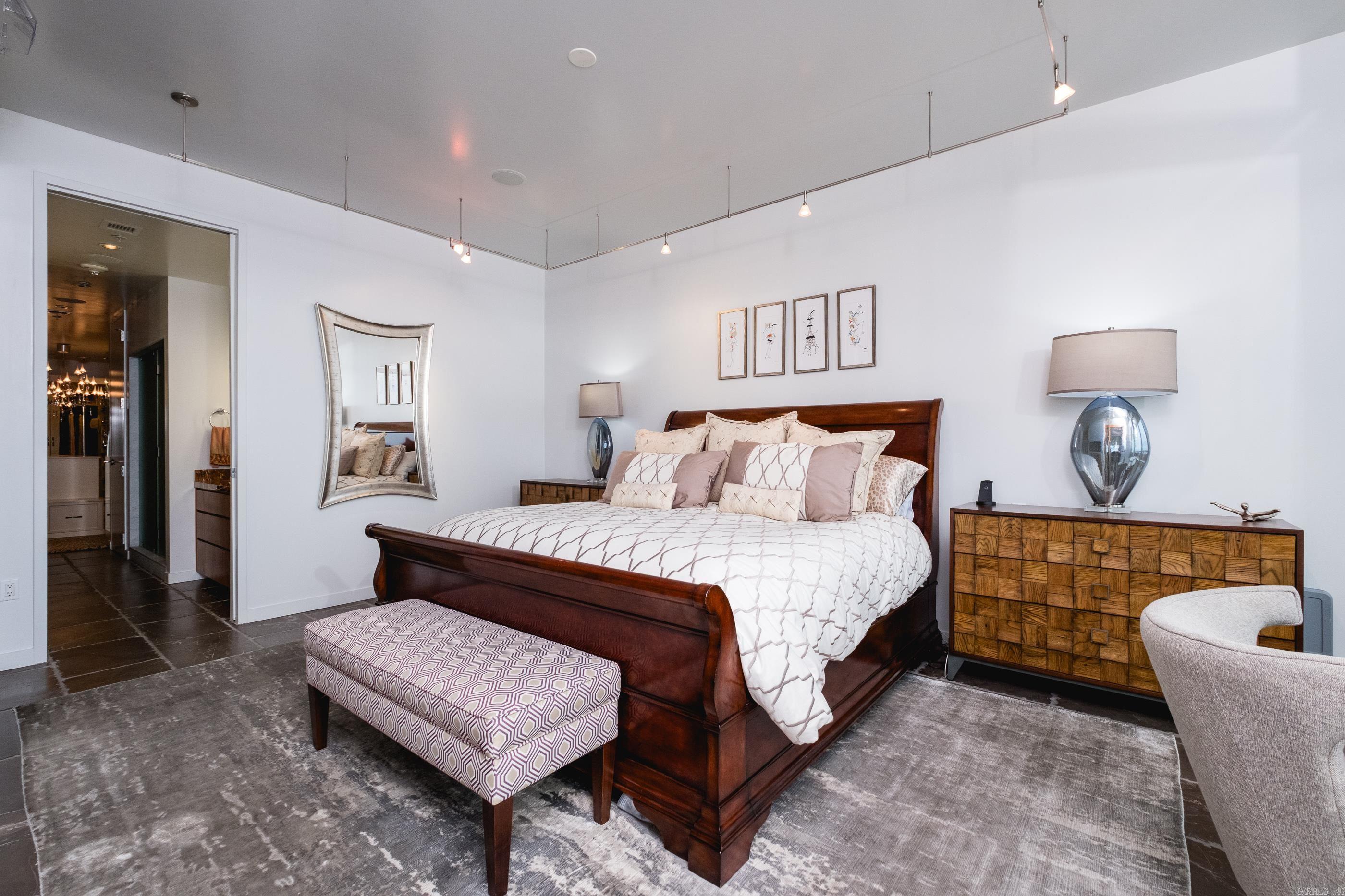 300 THIRD HPR - Residential