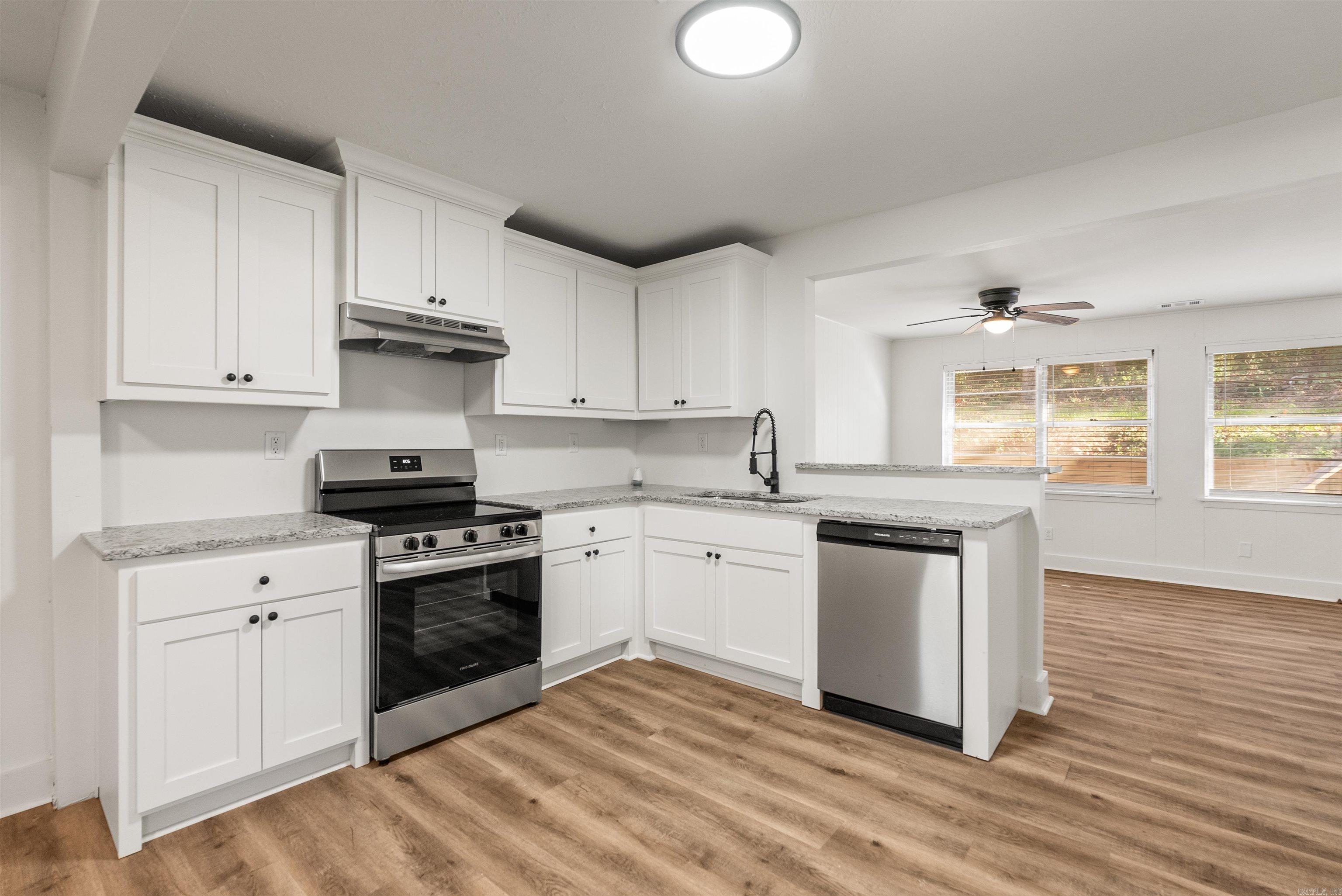 HILLSIDE - Residential