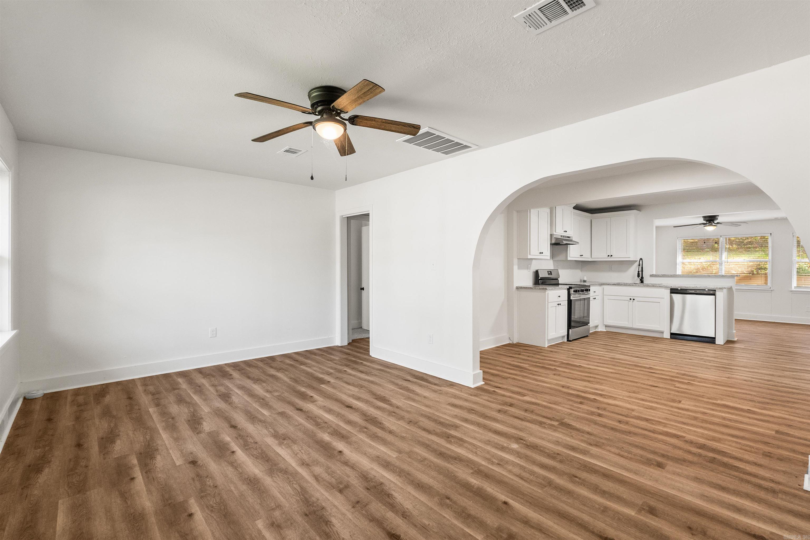 HILLSIDE - Residential