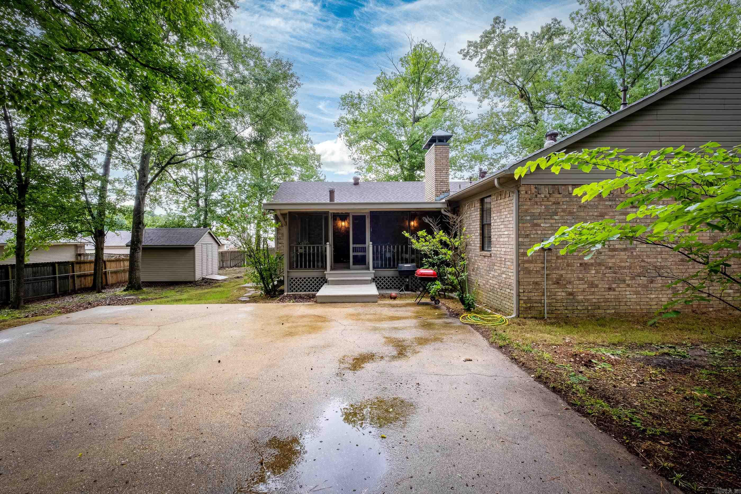 ROLLING BROOK - Residential