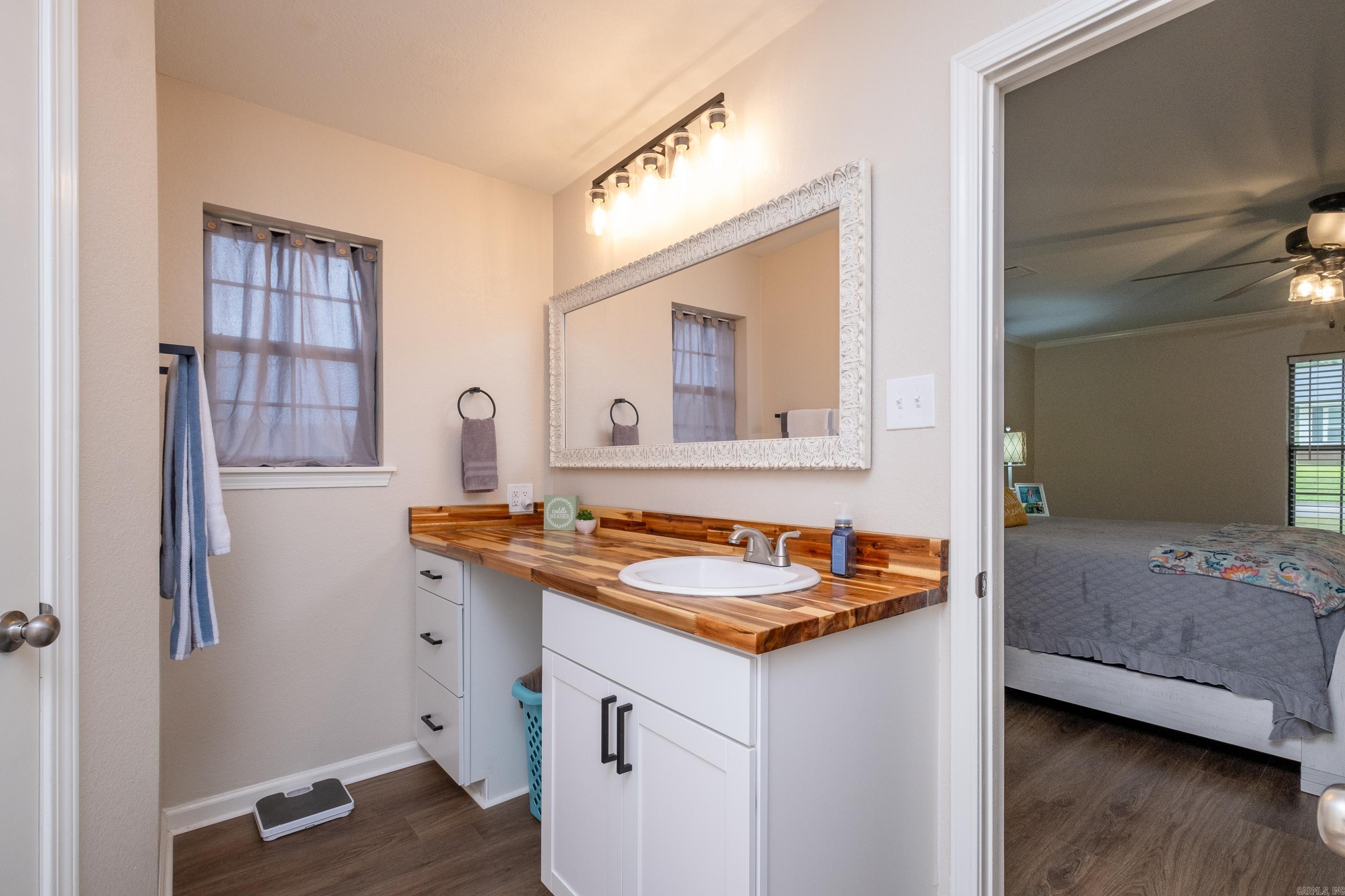 ROLLING BROOK - Residential