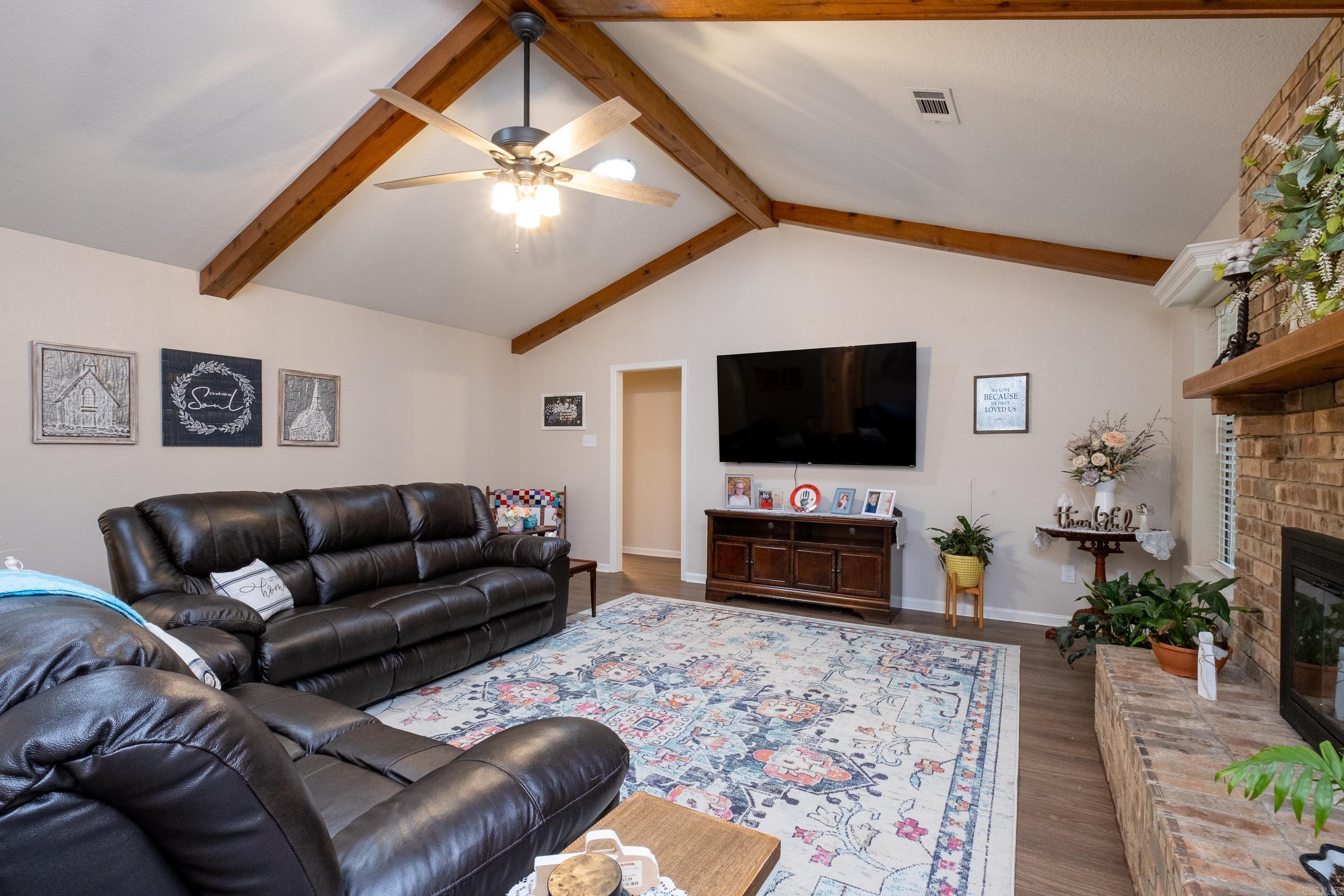 ROLLING BROOK - Residential