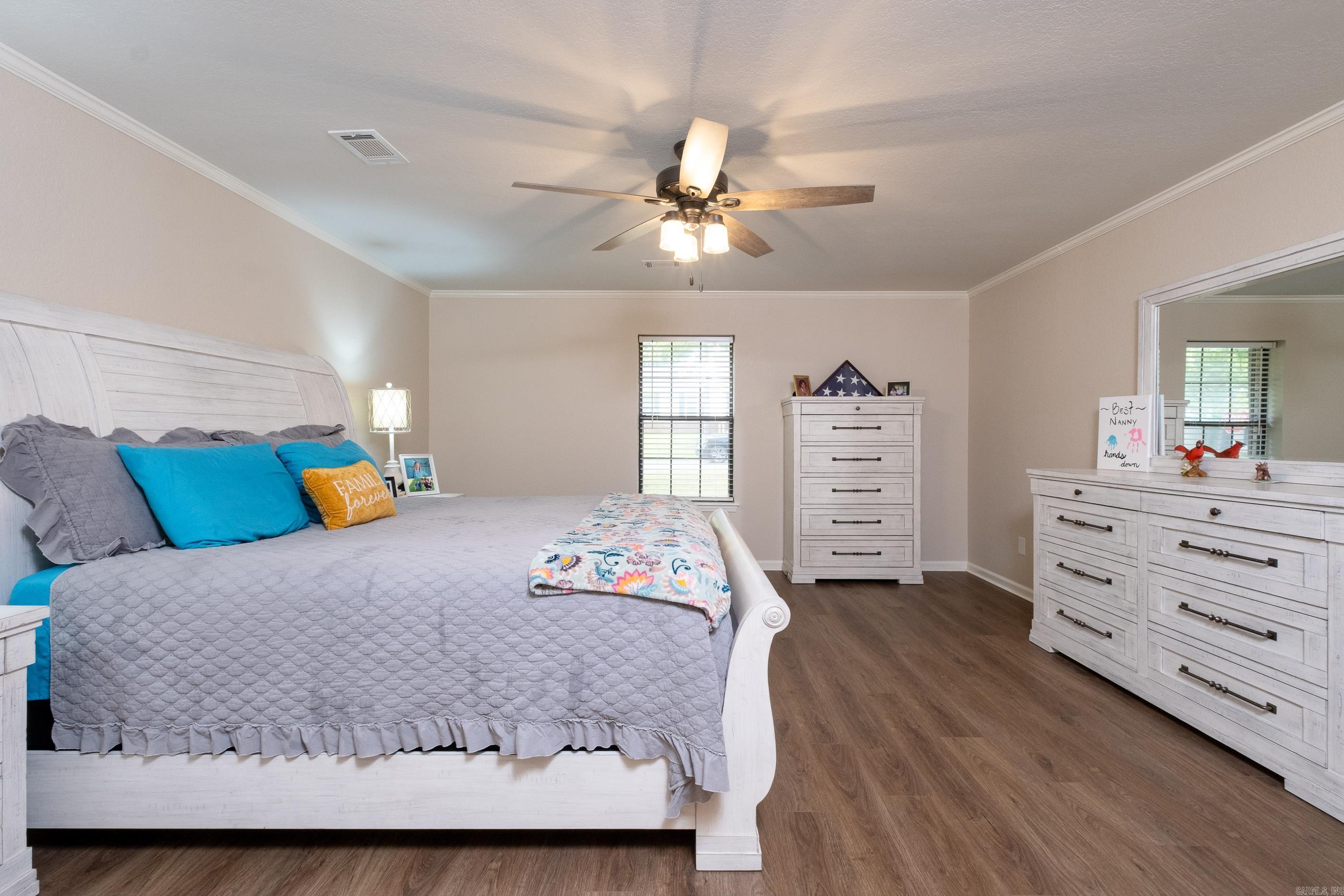 ROLLING BROOK - Residential