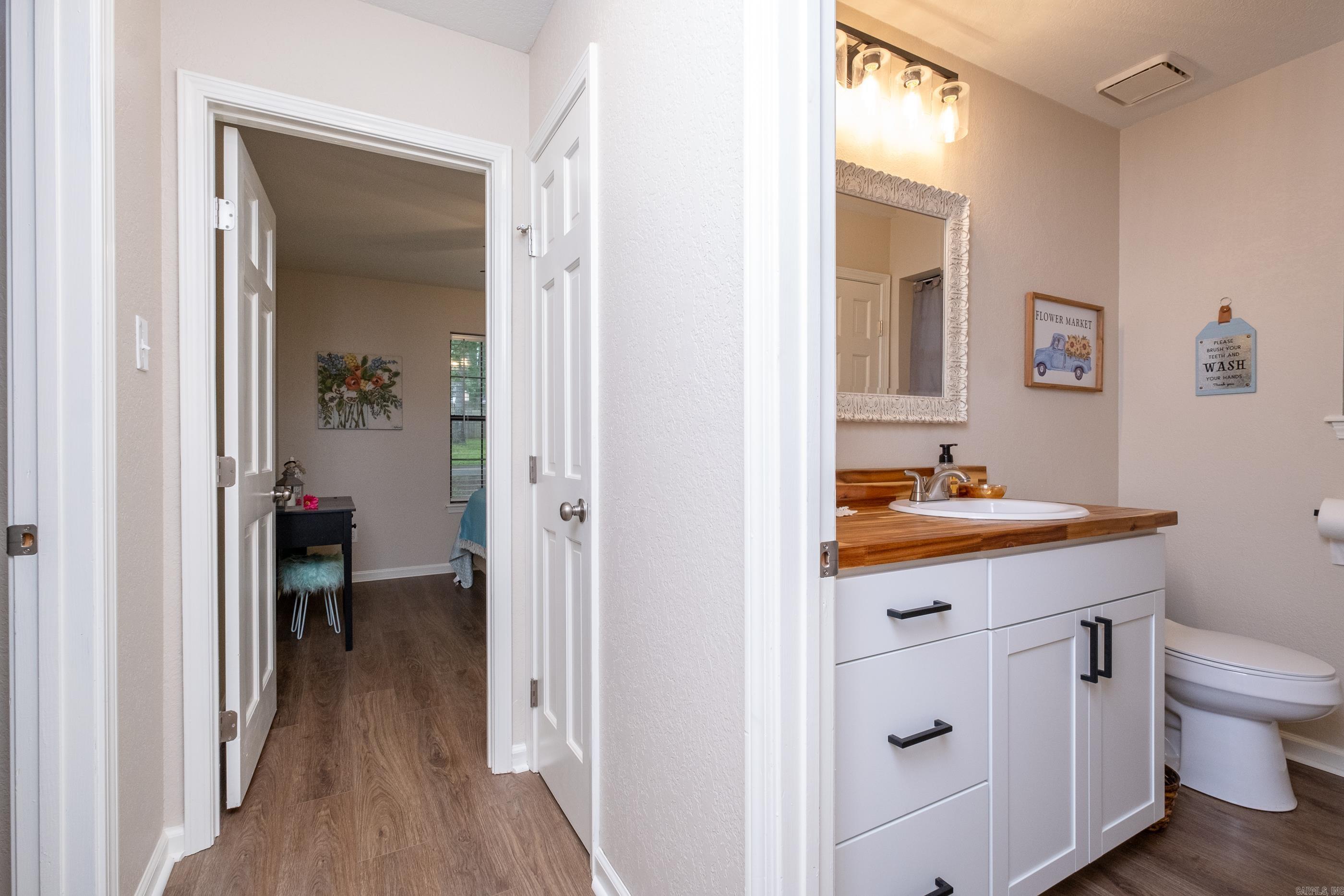 ROLLING BROOK - Residential