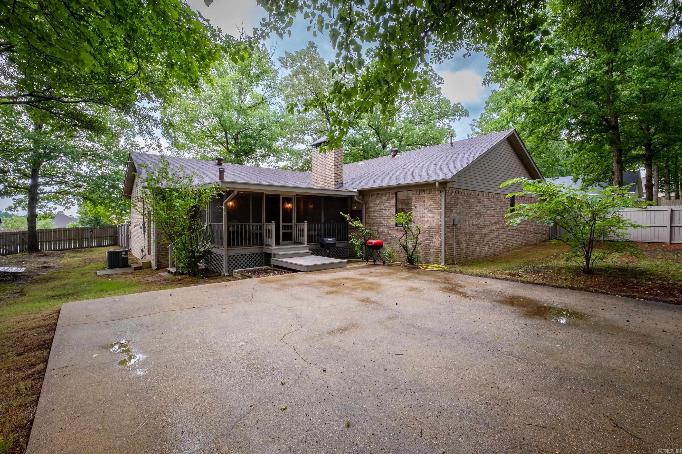 ROLLING BROOK - Residential