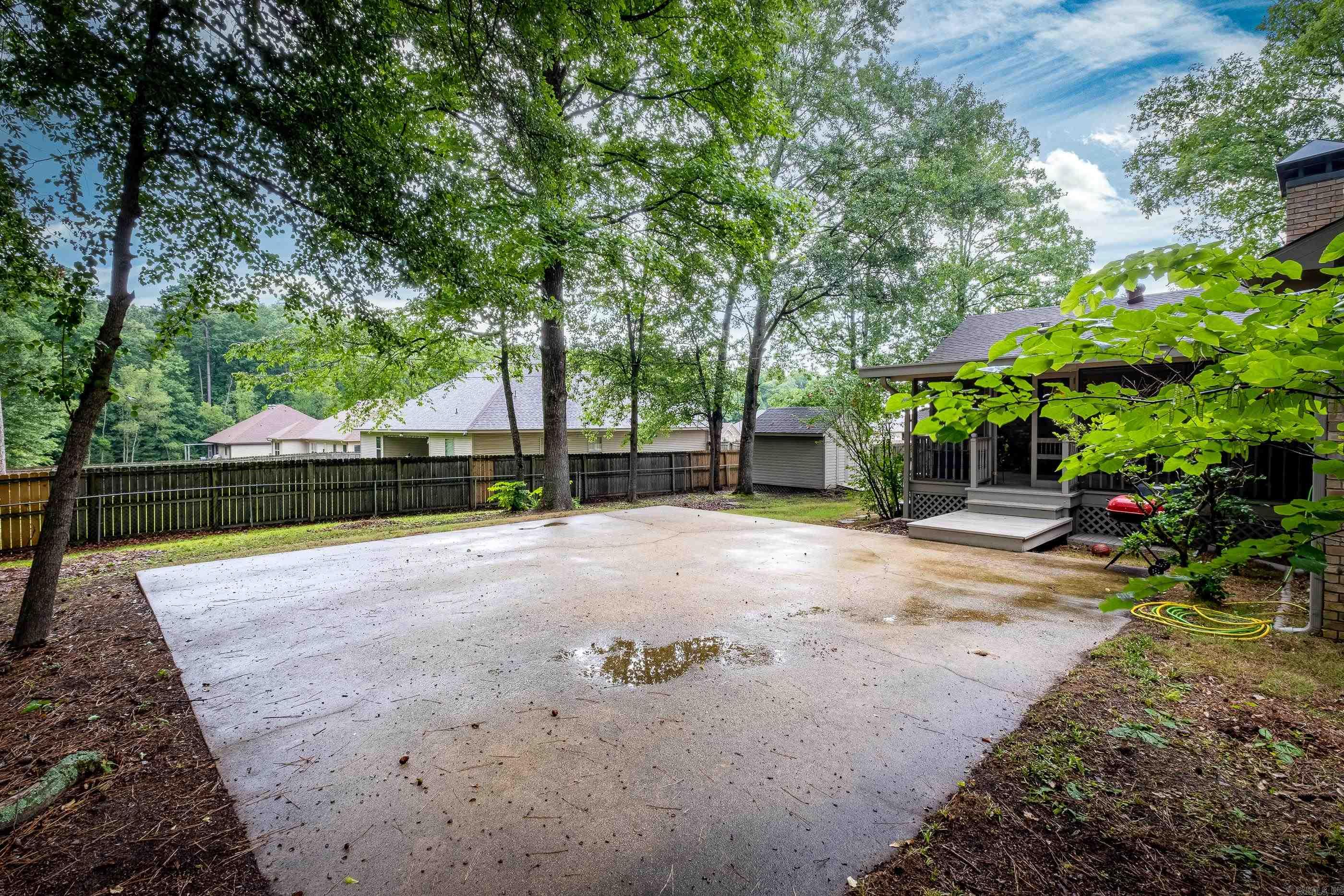 ROLLING BROOK - Residential