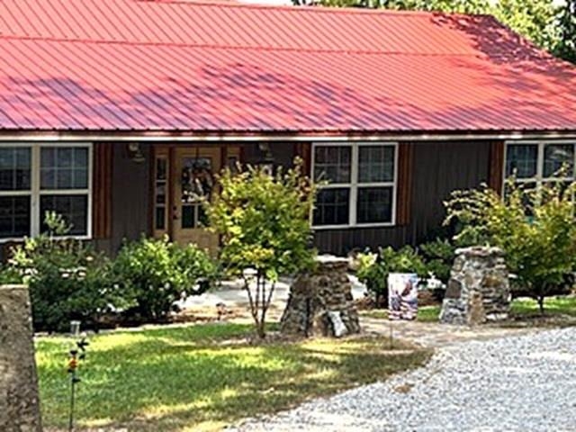 Matthews Mountain Estate - Residential