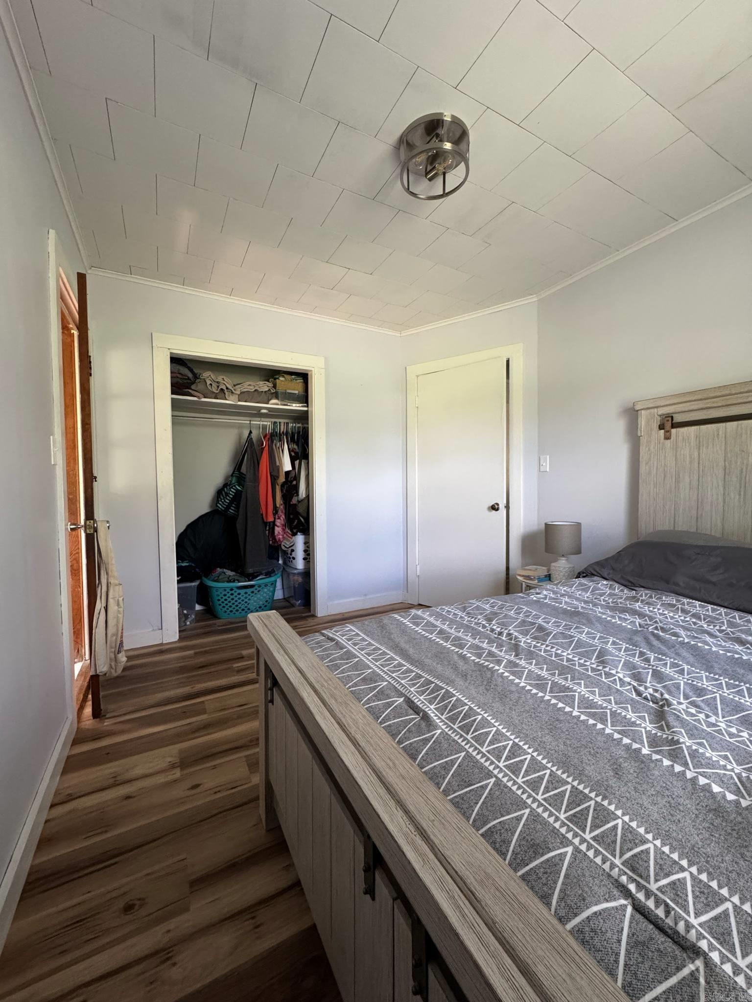 Mena Original - Residential