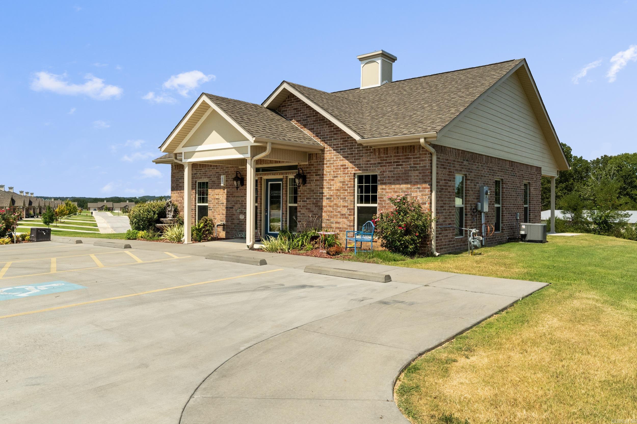 GLENBRIAR COMMONS - Residential
