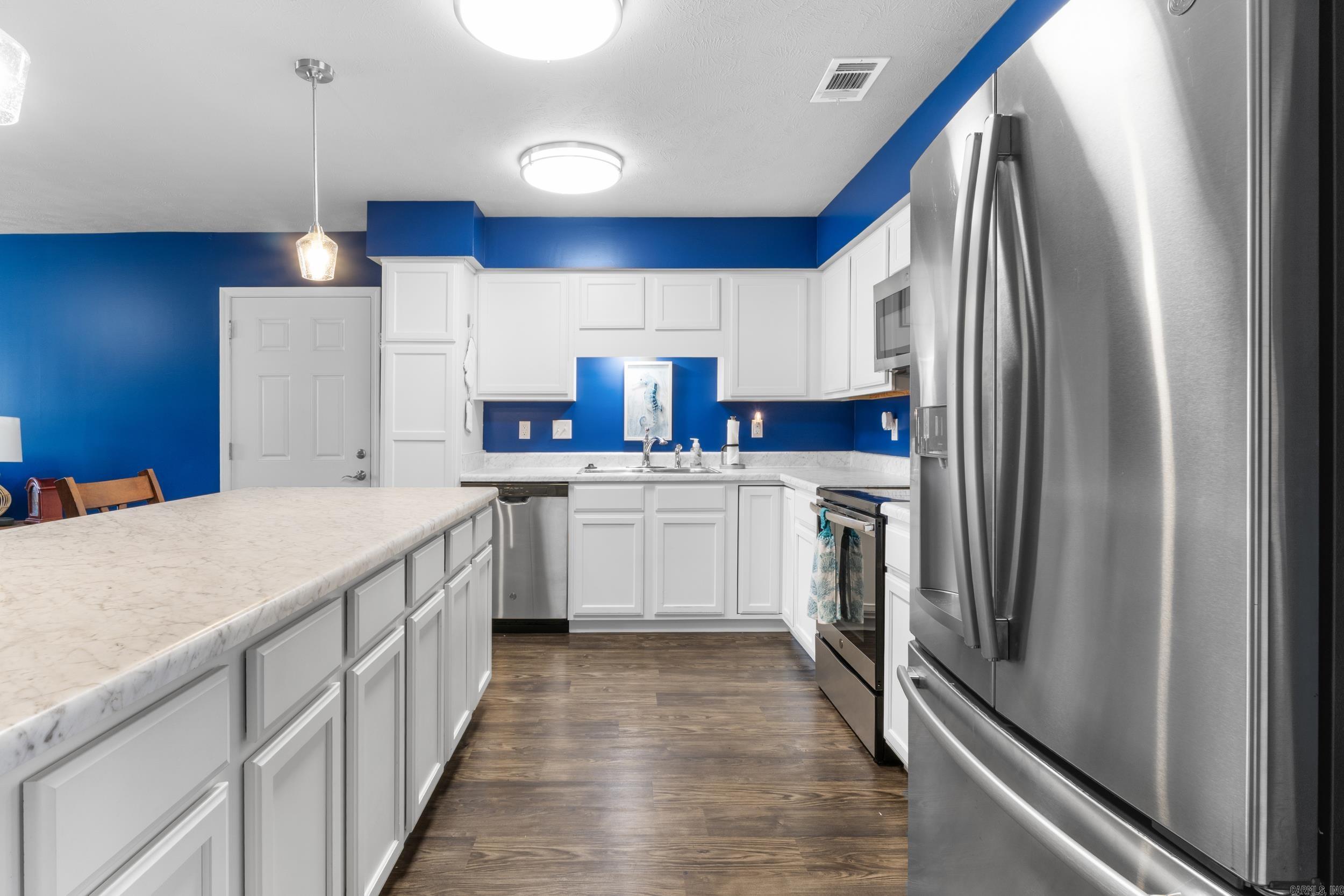 GLENBRIAR COMMONS - Residential