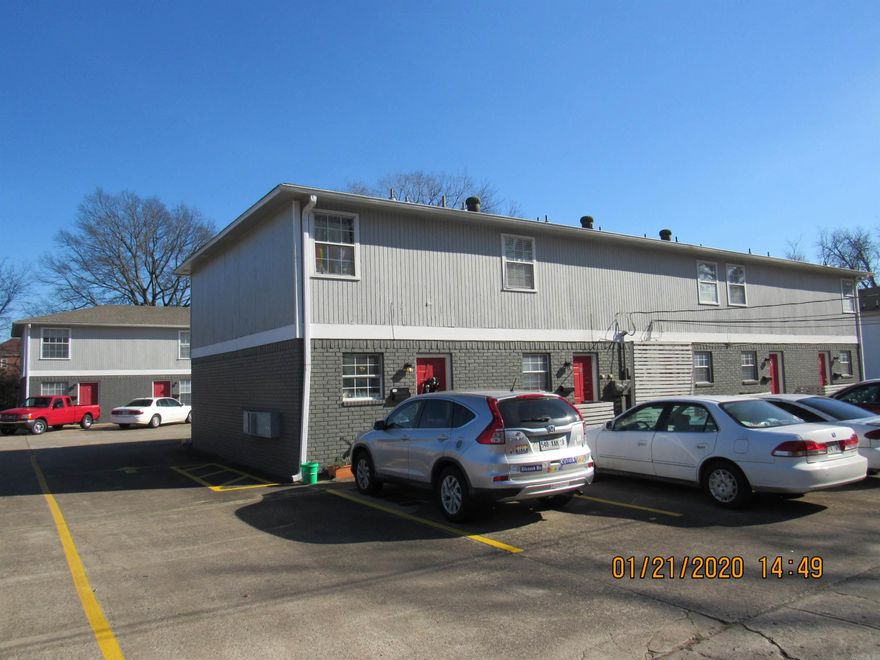 Updated 2-bedroom 1.5 bath townhome, recently painted interior in 2024, all newer appliances including refrigerator, washer & dryer, all electric, new countertops in kitchen, 2-inch blinds throughout, newer lighting fixtures throughout. Available Now. No pets allowed! ***PLEASE NOTE WE DO NOT ADVERTISE ON CRAIGSLIST OR FACEBOOK MARKETPLACE. ANY LISTING OF OURS SEEN IS A SCAM!!!***