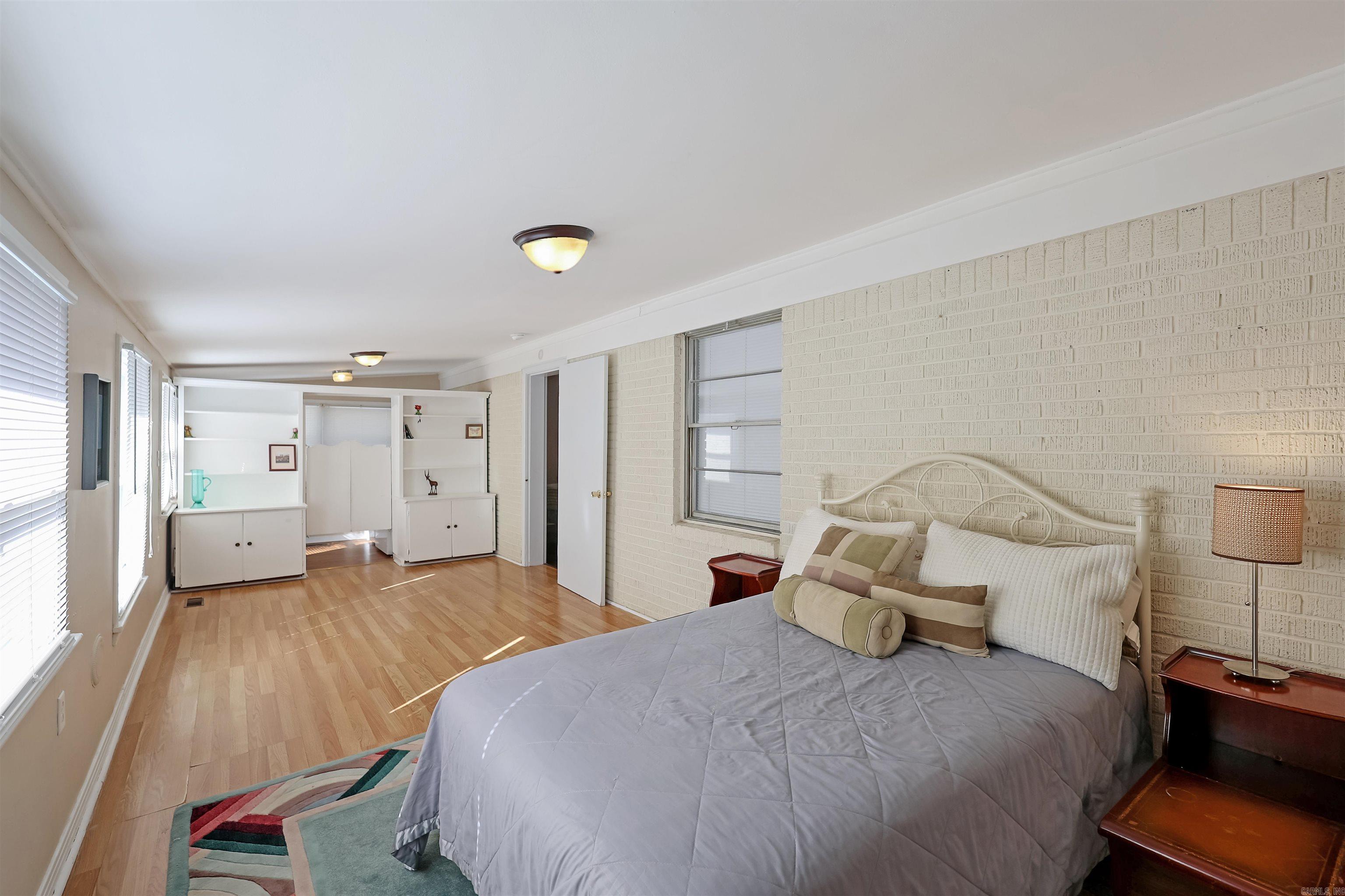 OAKLAWN - Residential