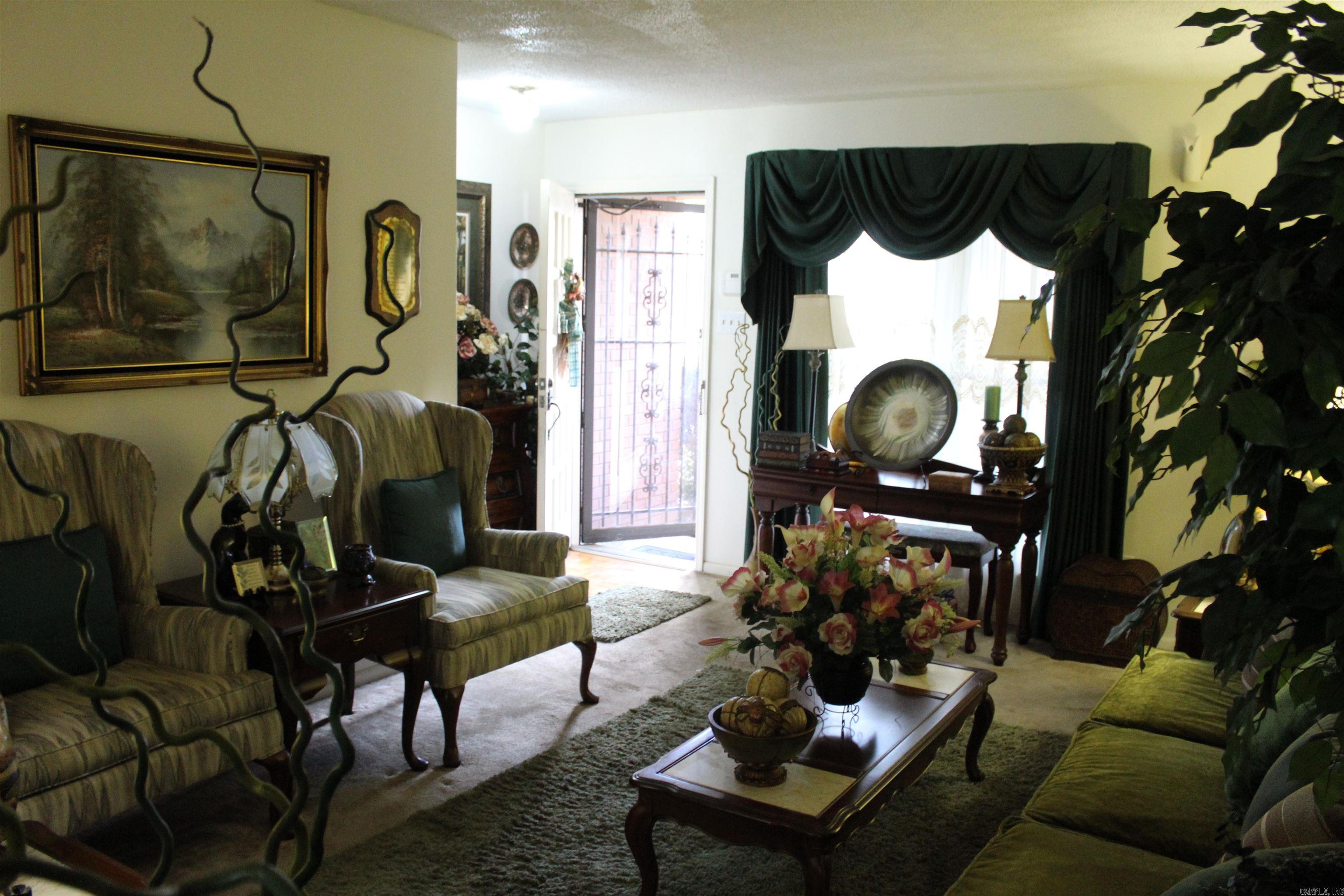 BELMONT - Residential