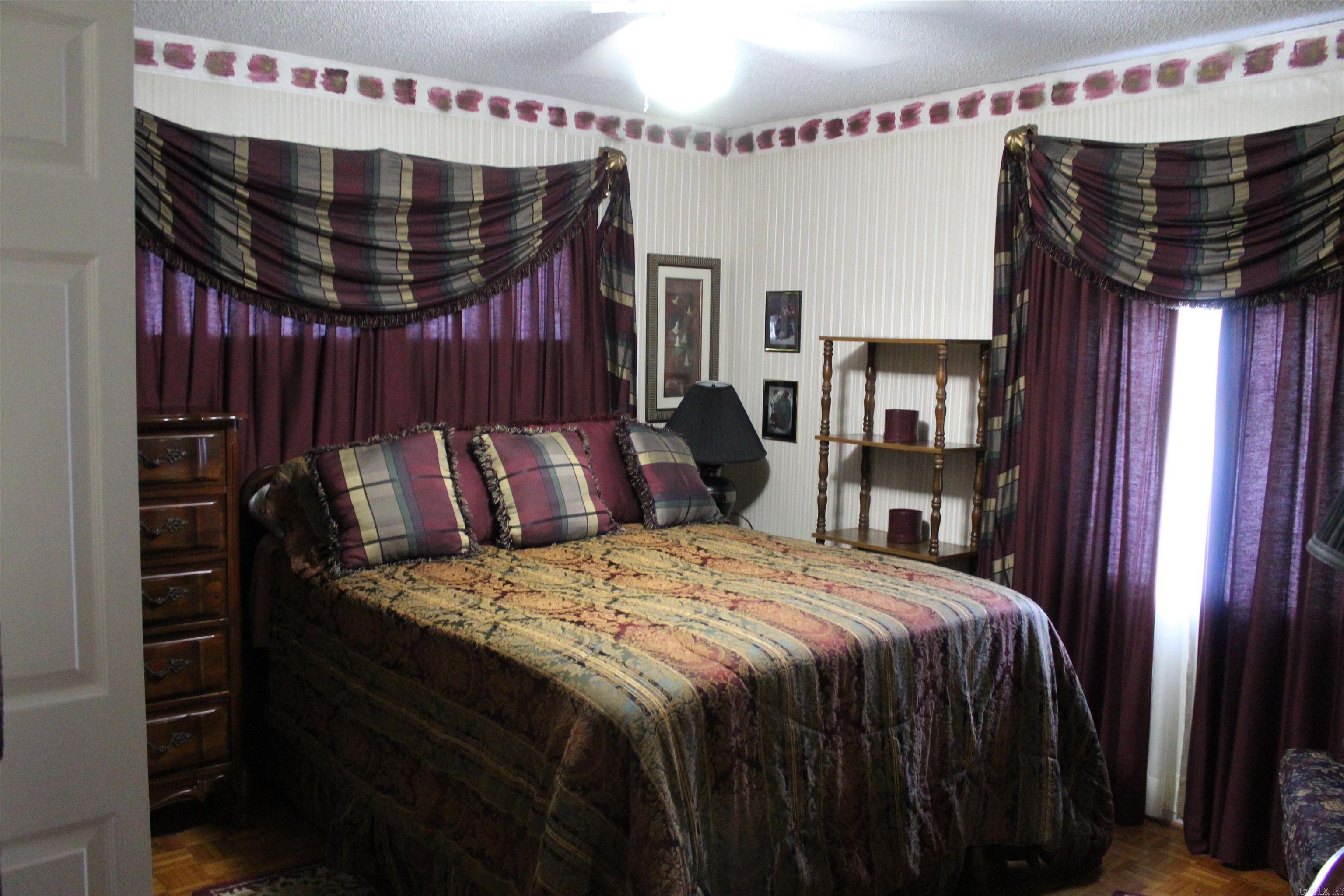 BELMONT - Residential