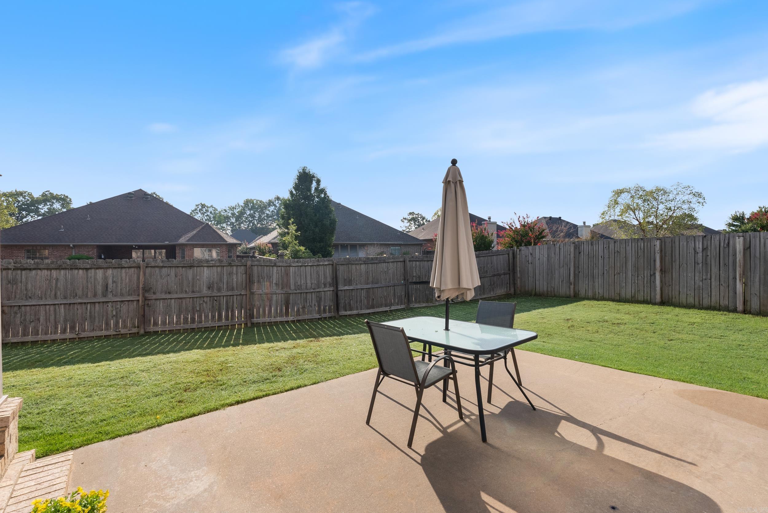 COUNTRY CLUB OF ARK THE - Residential