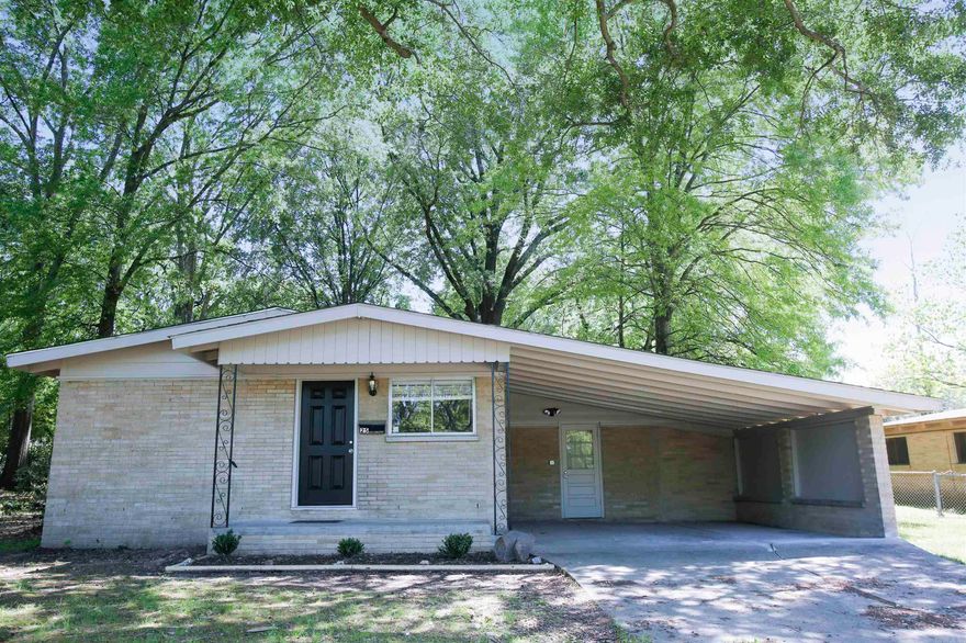Cute home in Southwest Little Rock. Beautiful refinished hardwoods throughout. Great eat-in-kitchen with granite countertops that is perfect for enjoying family meals. Plenty of built-in storage space. Small back patio with a fenced yard that is perfect for kids or pets to run off some energy. This property is managed by Hoffman Team and has a tenant currently in place. Showings are set up by appointment only with a 24-hr notice to the current tenant. The lease for this property is for 2 yrs with a 3% increase after the first year. Income has to be 3x the amount of rent. NO SECTION 8.