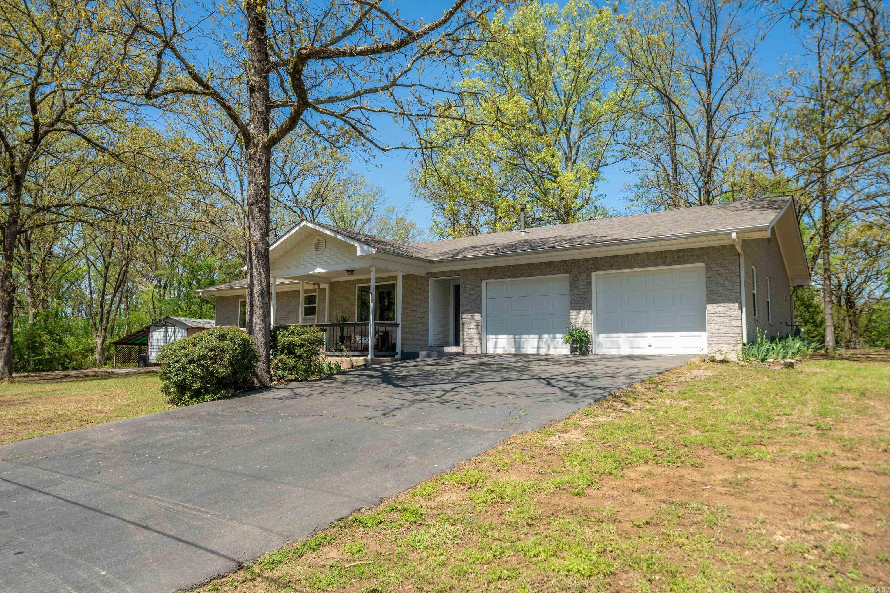 CLEVELAND SHORES - Residential