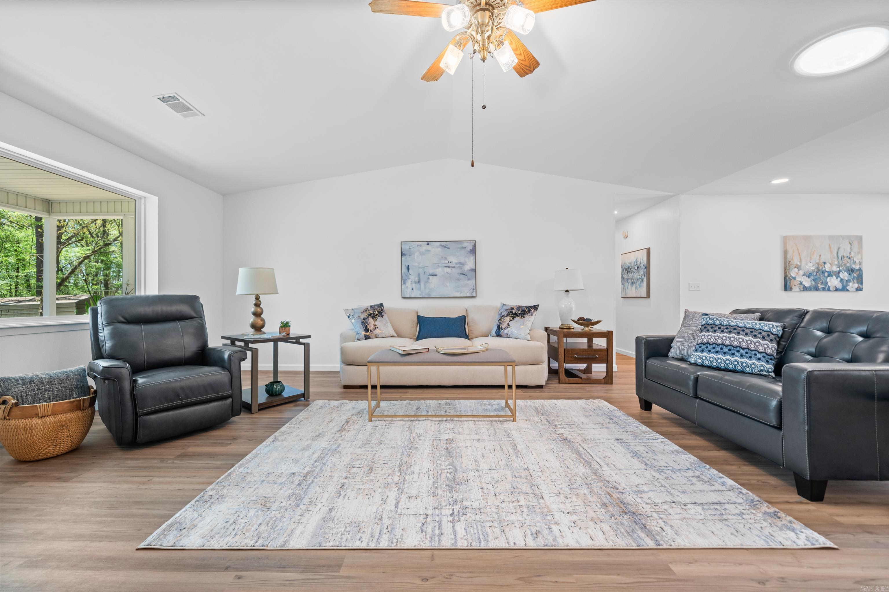 CLEVELAND SHORES - Residential