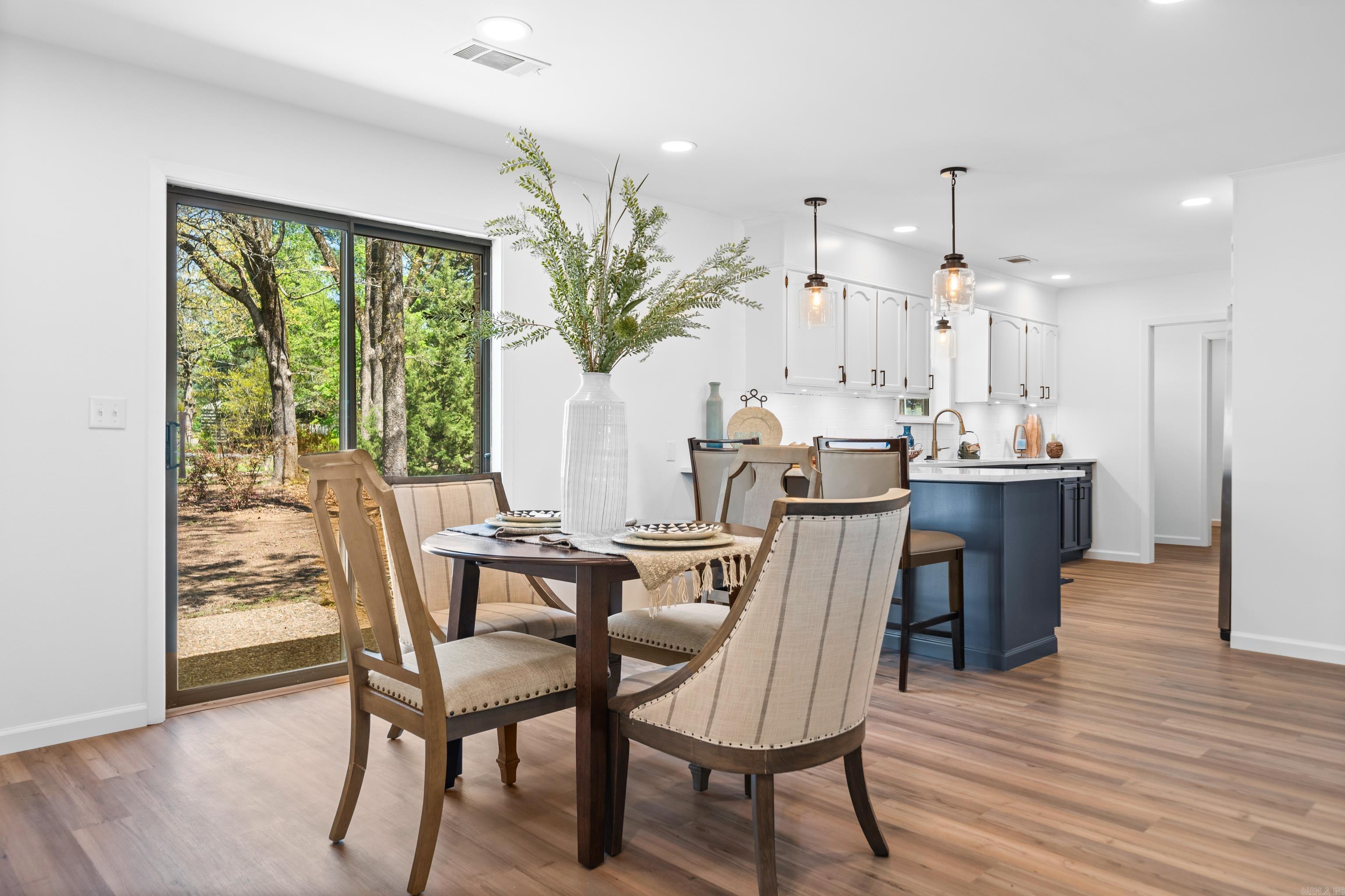 CLEVELAND SHORES - Residential