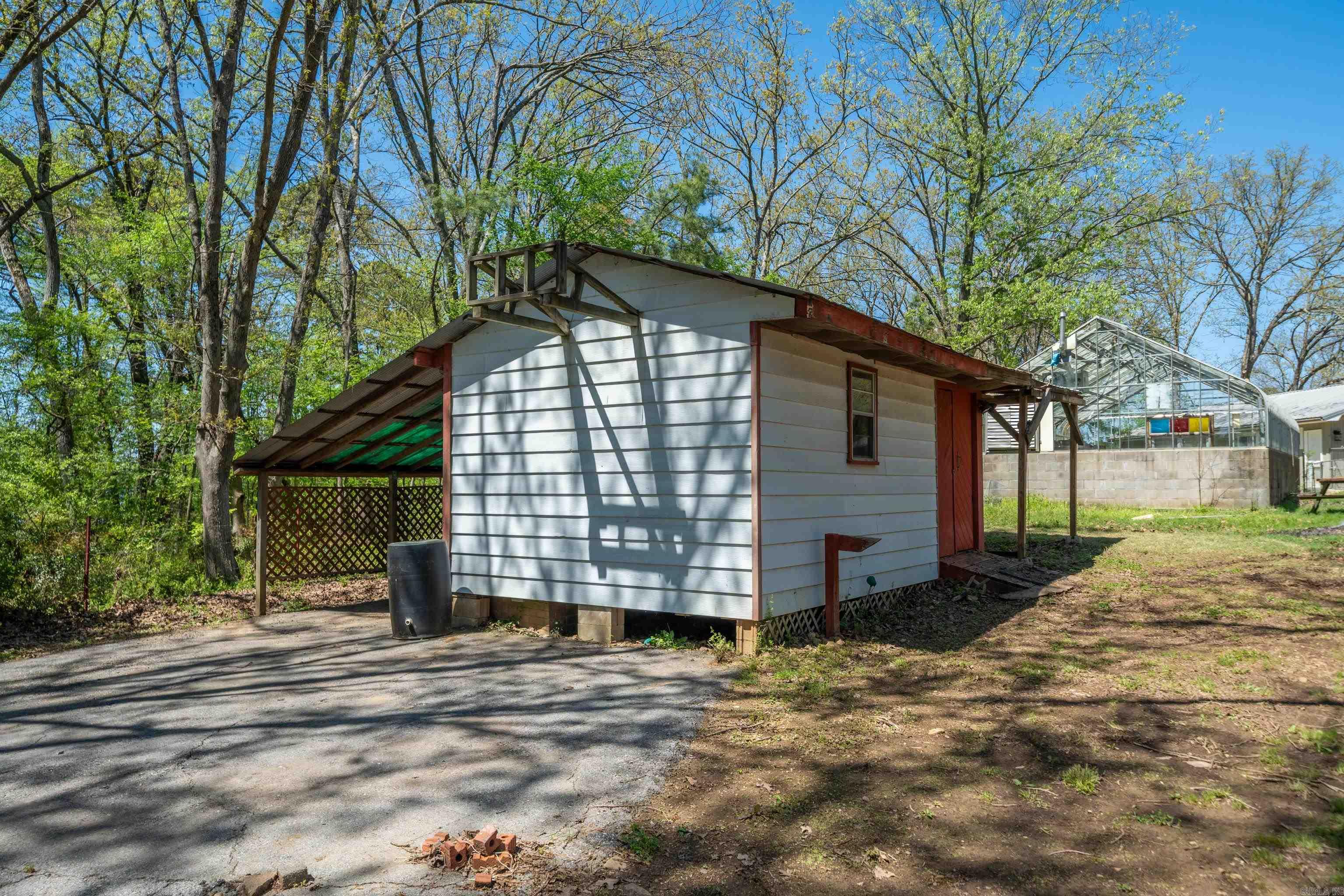 CLEVELAND SHORES - Residential