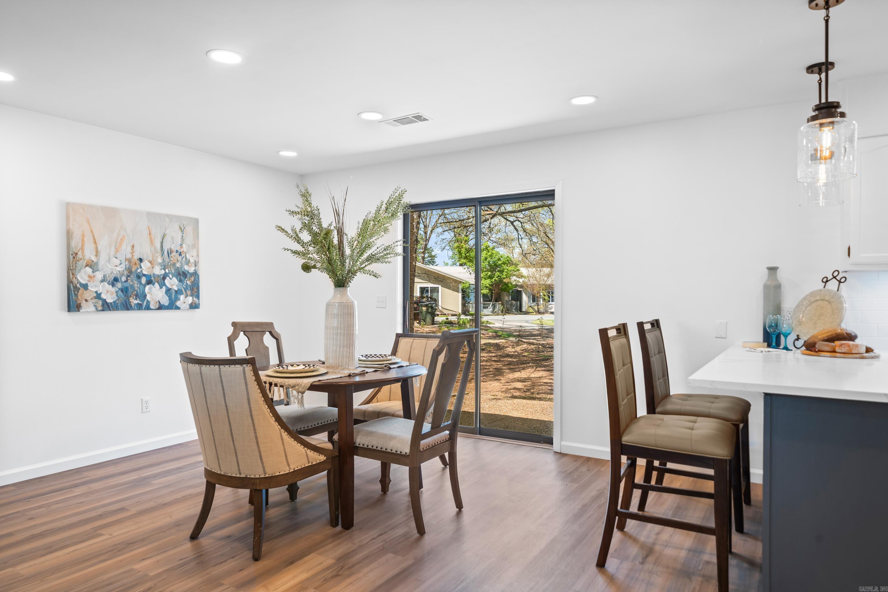 CLEVELAND SHORES - Residential