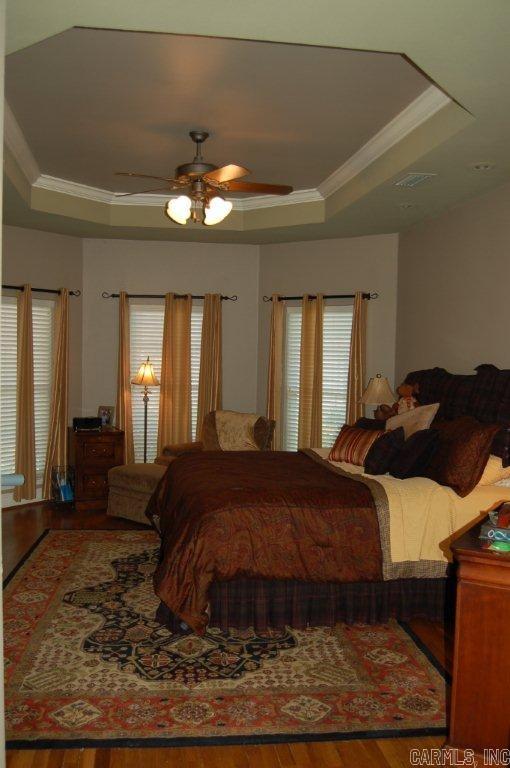 LONGHILLS VILLAGE - Residential