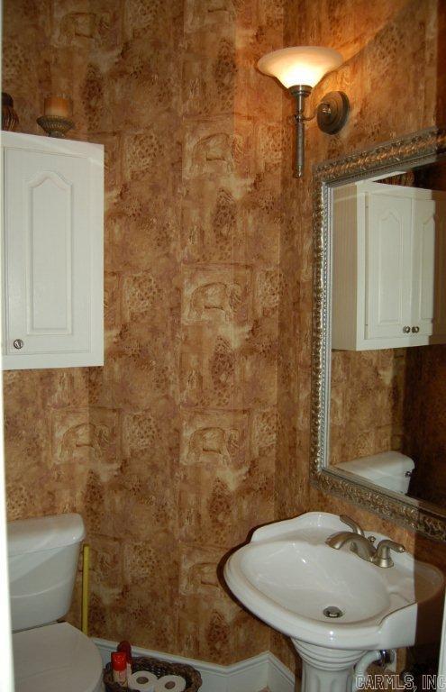 LONGHILLS VILLAGE - Residential