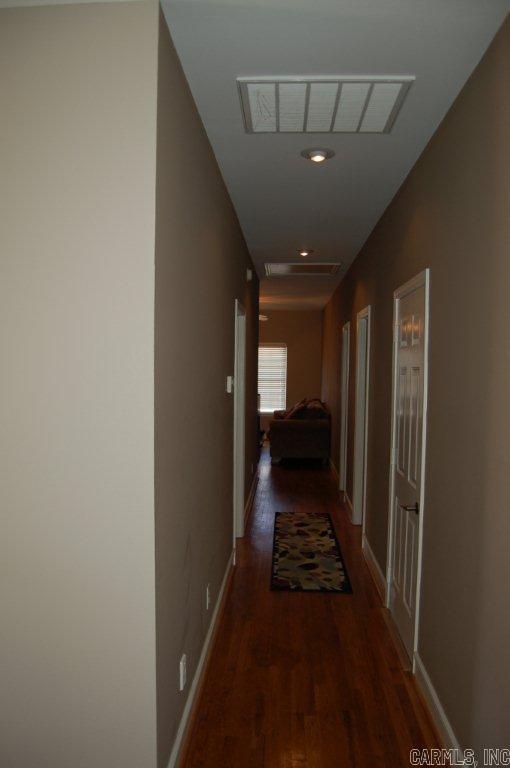 LONGHILLS VILLAGE - Residential