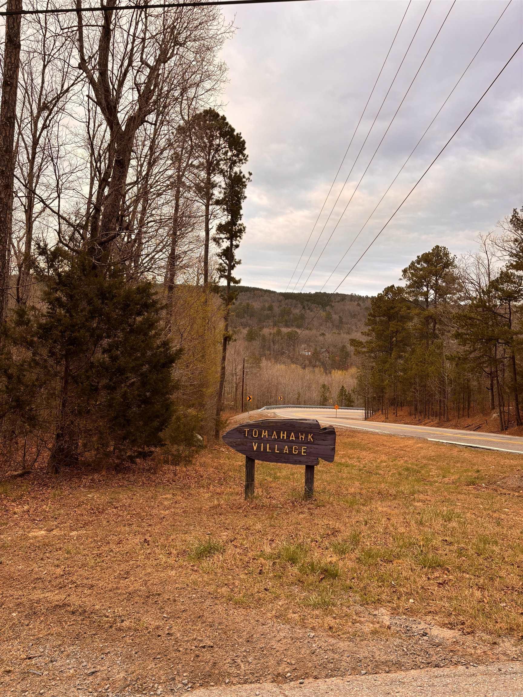 TOMAHAWK VILLAGE - Residential