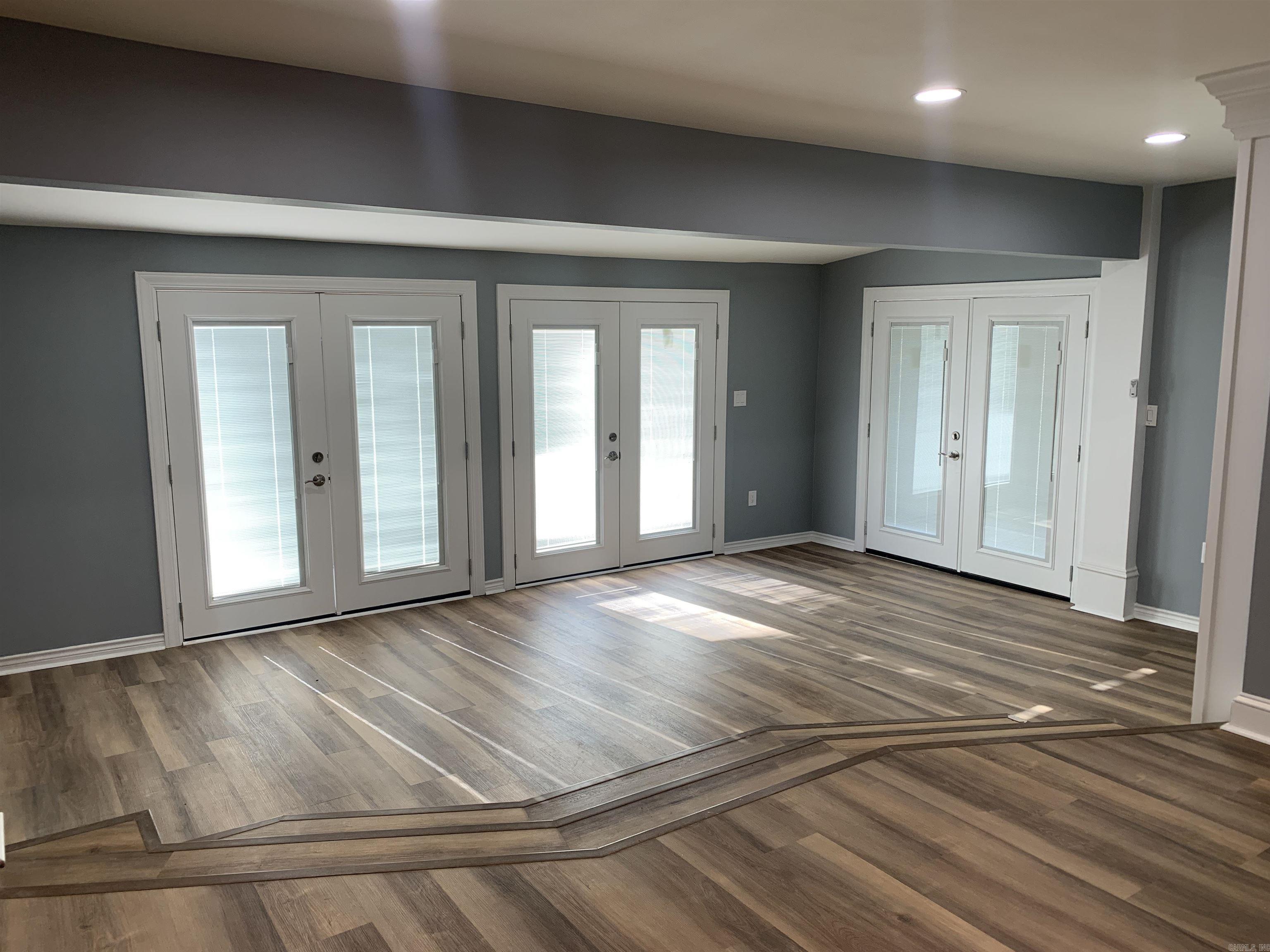 WALNUT VALLEY - Residential