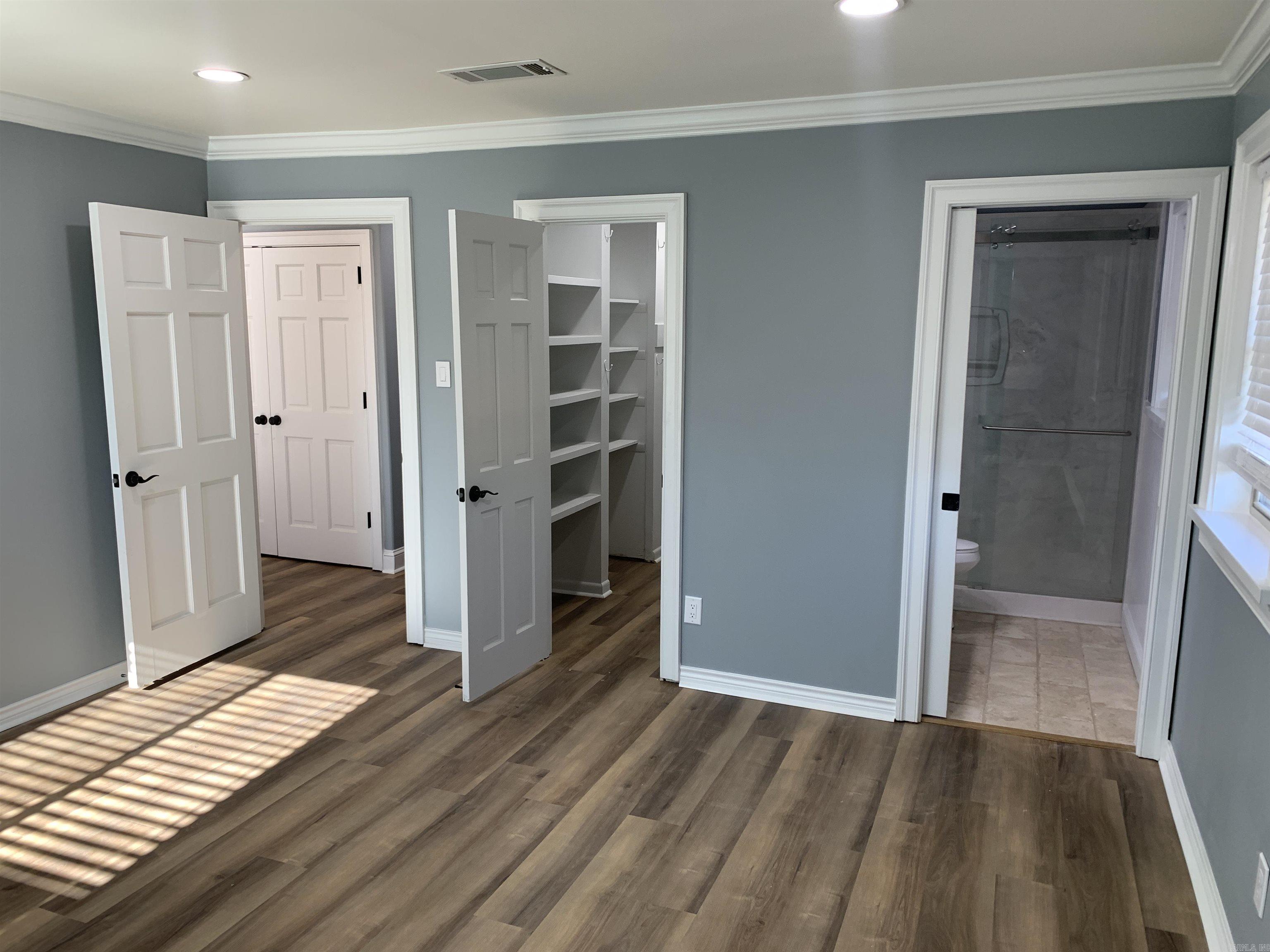 WALNUT VALLEY - Residential