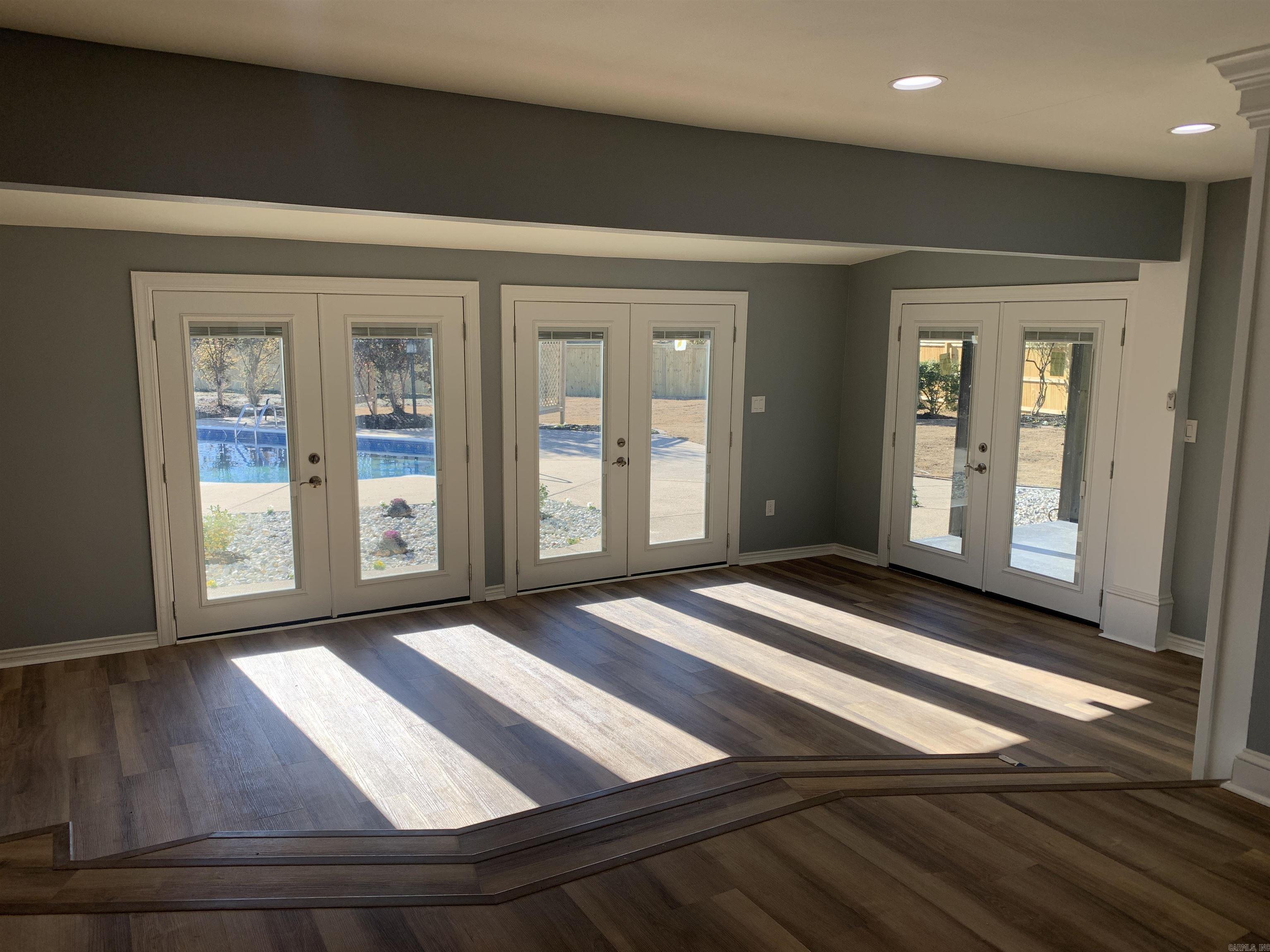 WALNUT VALLEY - Residential